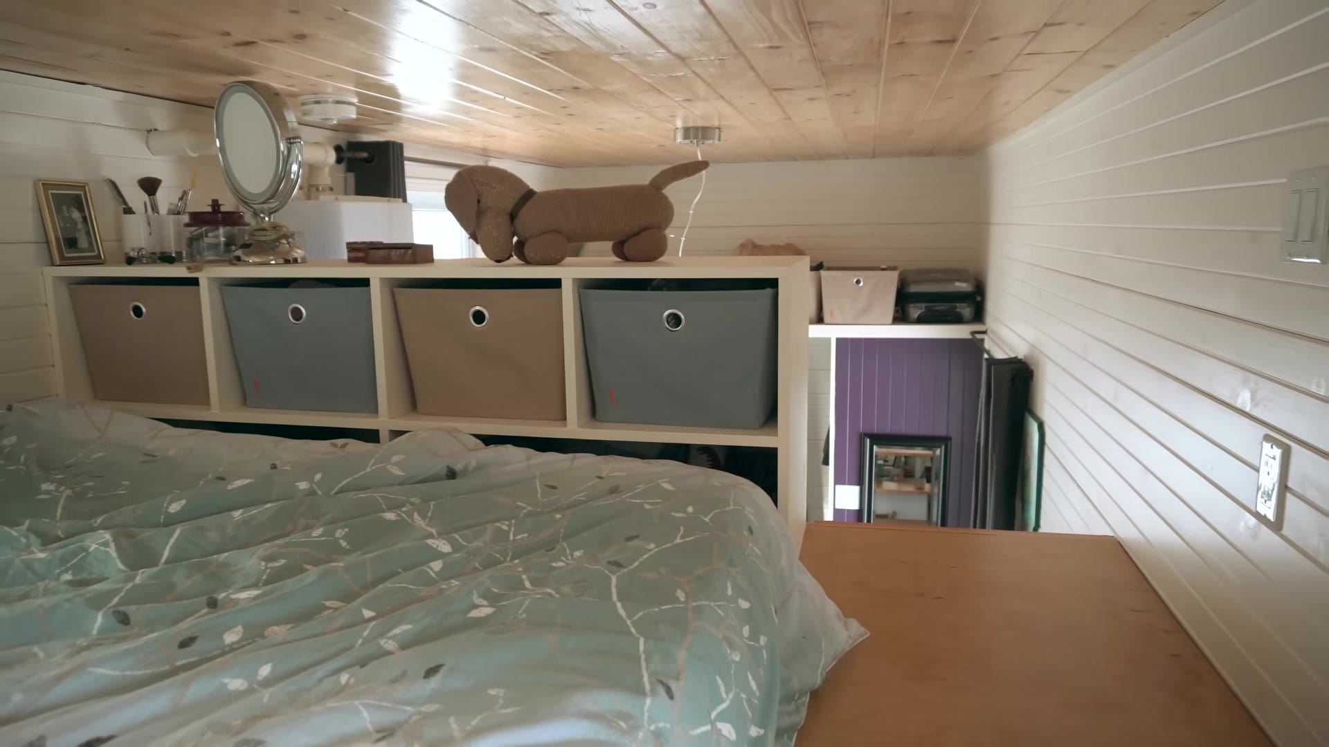 Screenshot at 00:04:37