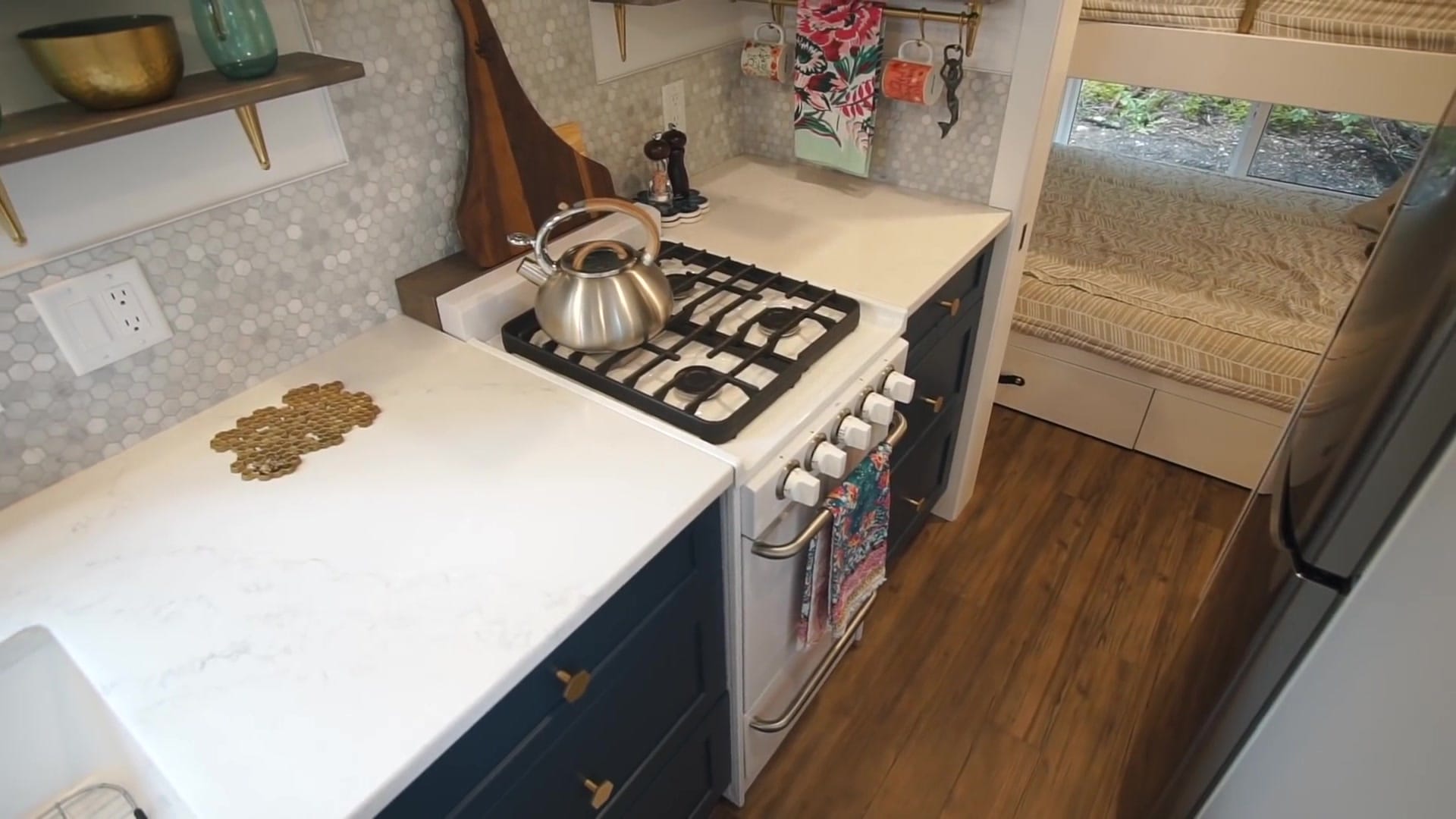 Screenshot at 00:03:38