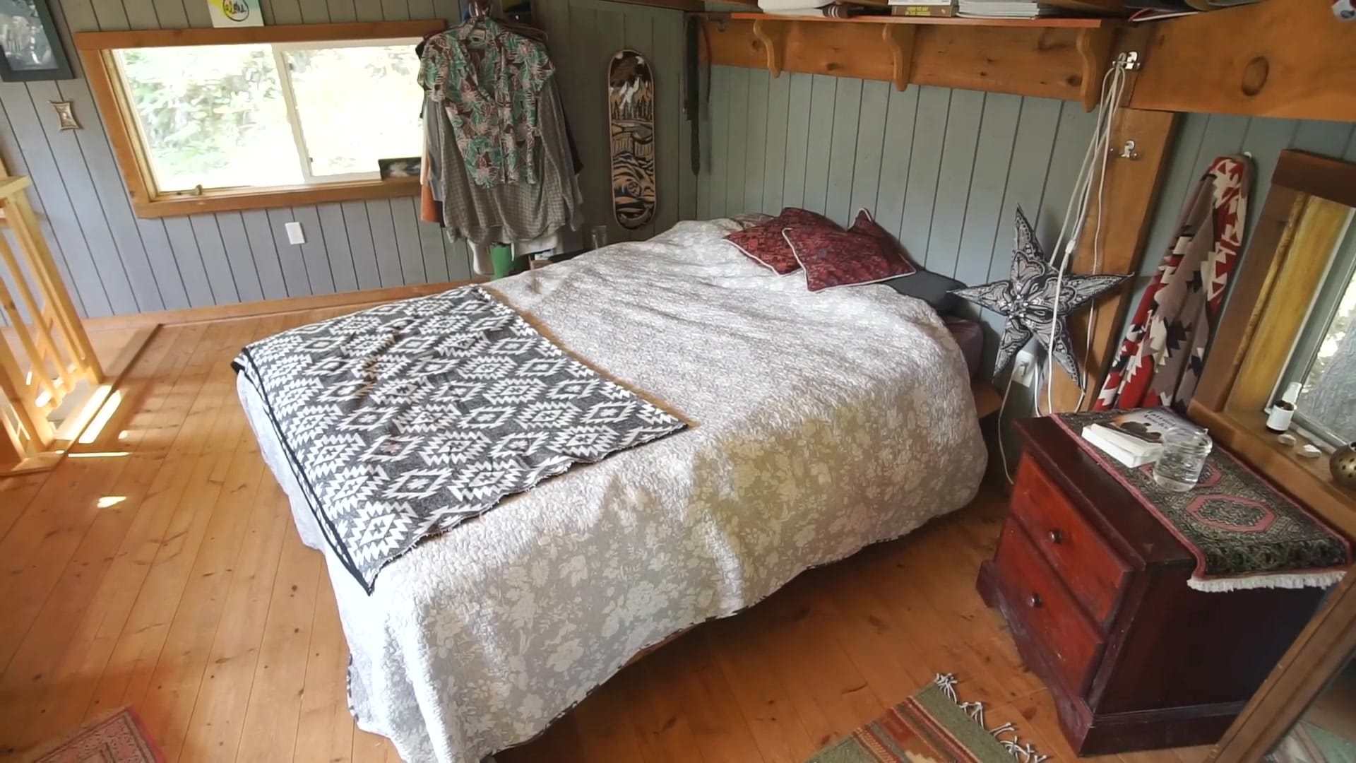 Screenshot at 00:11:46