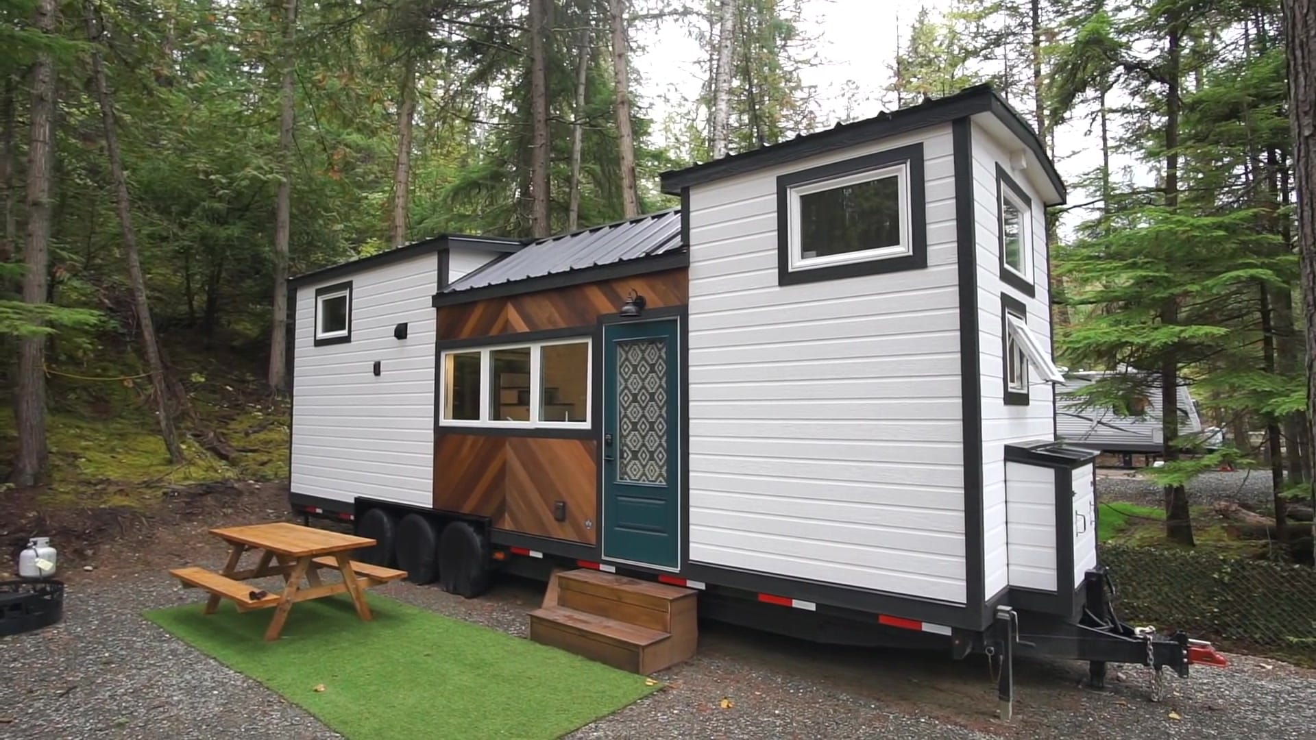 Screenshot at 00:00:08