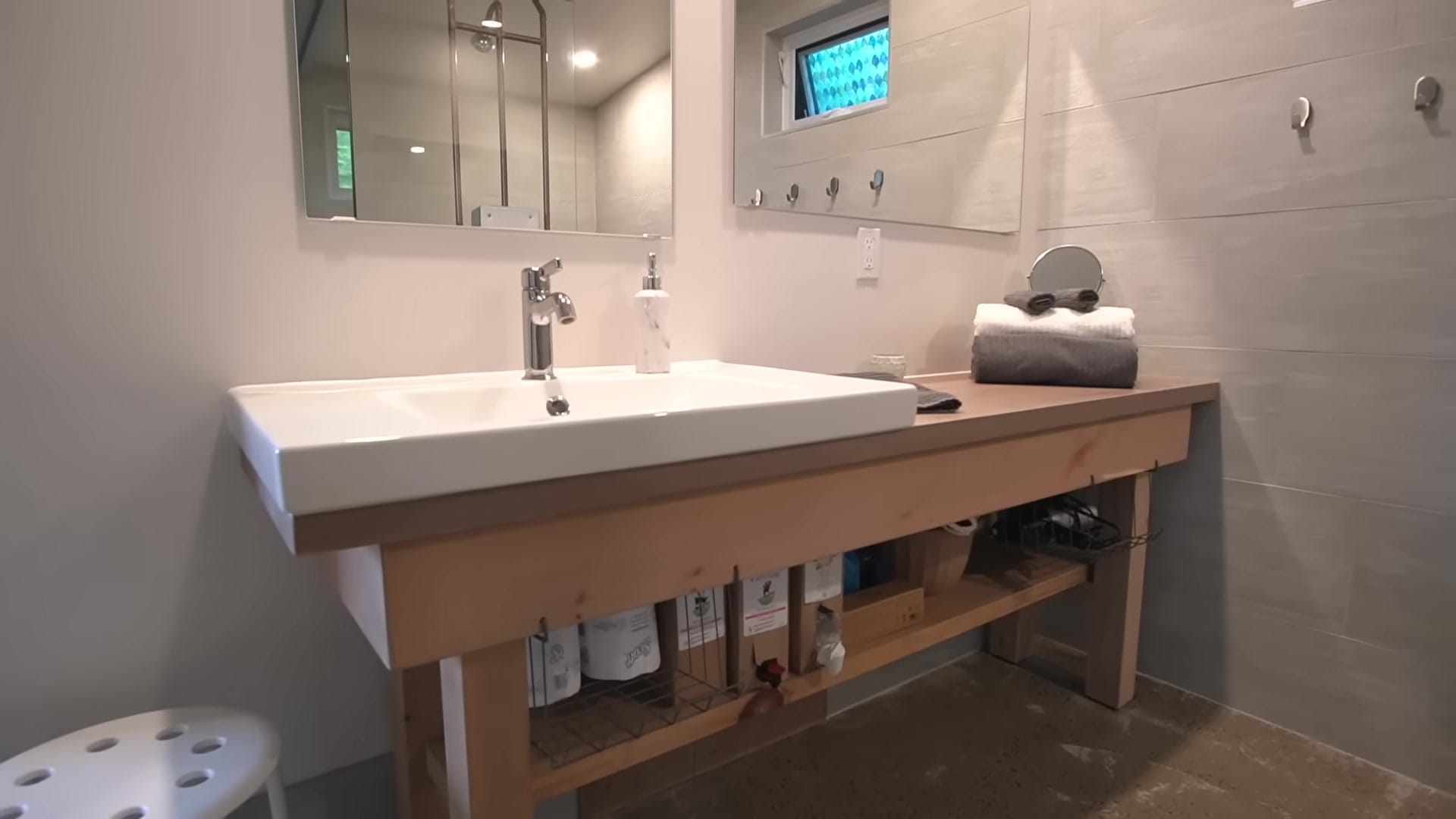 Screenshot at 00:02:35