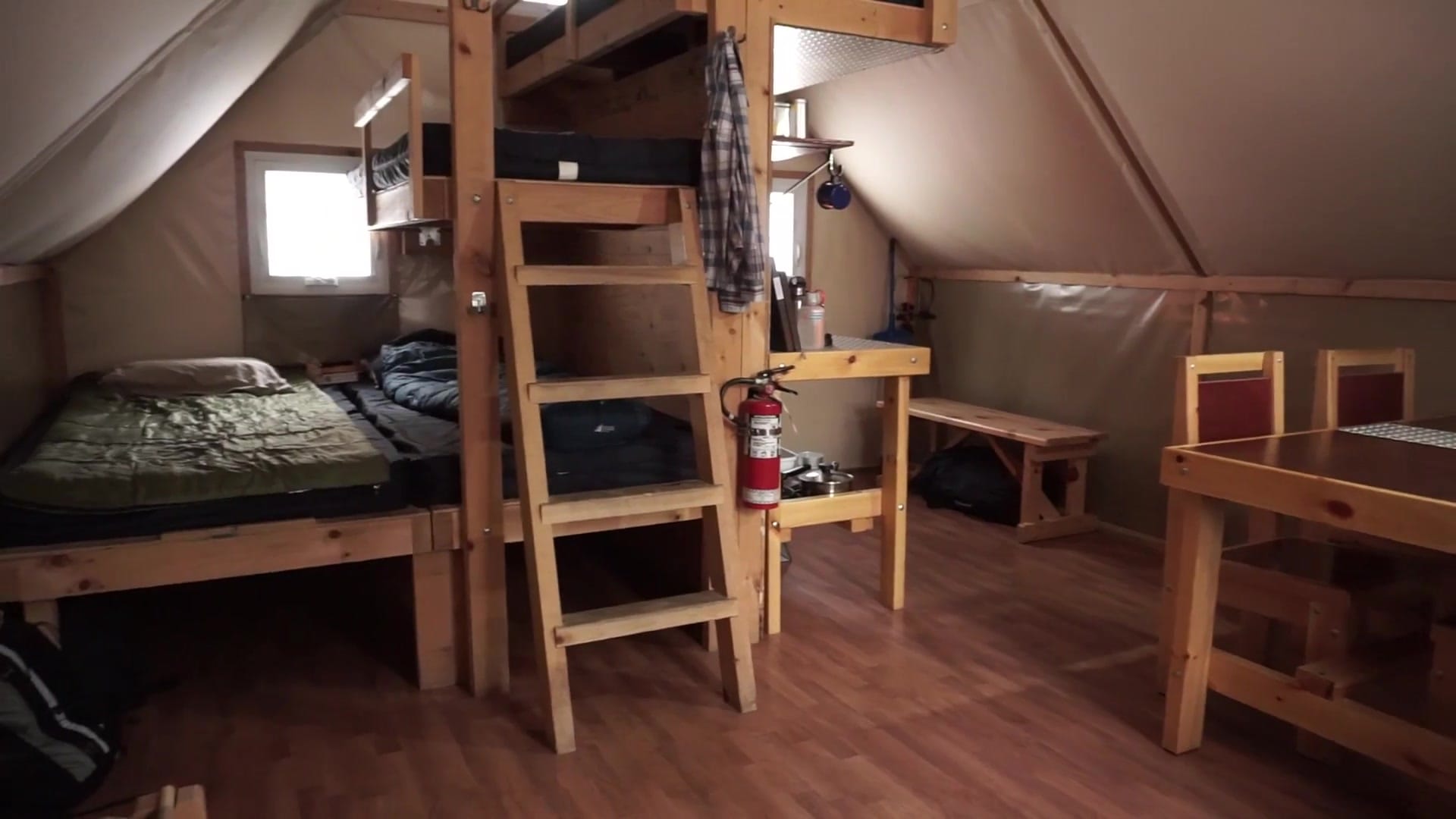 Screenshot at 00:03:46