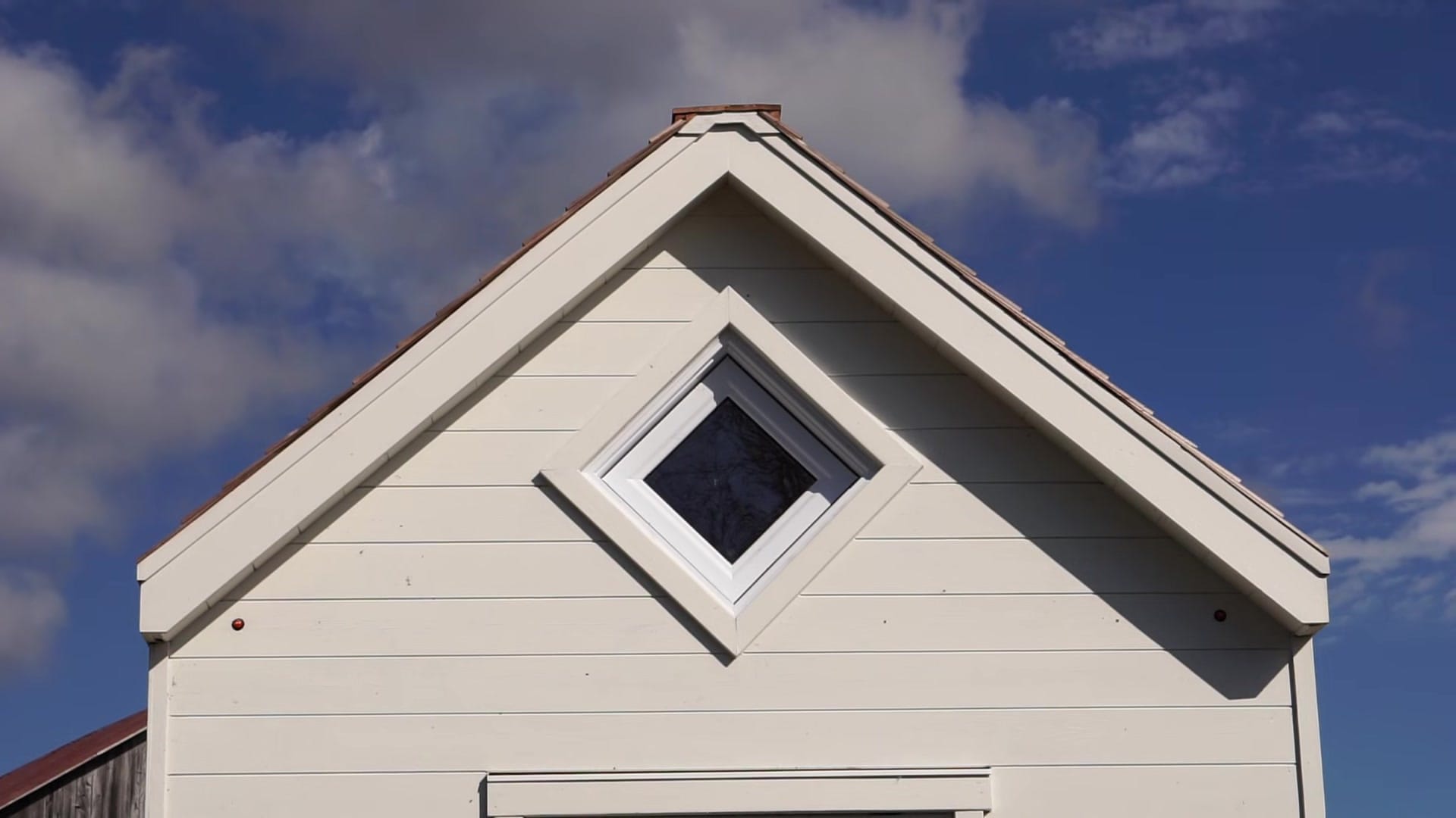 Screenshot at 00:00:34