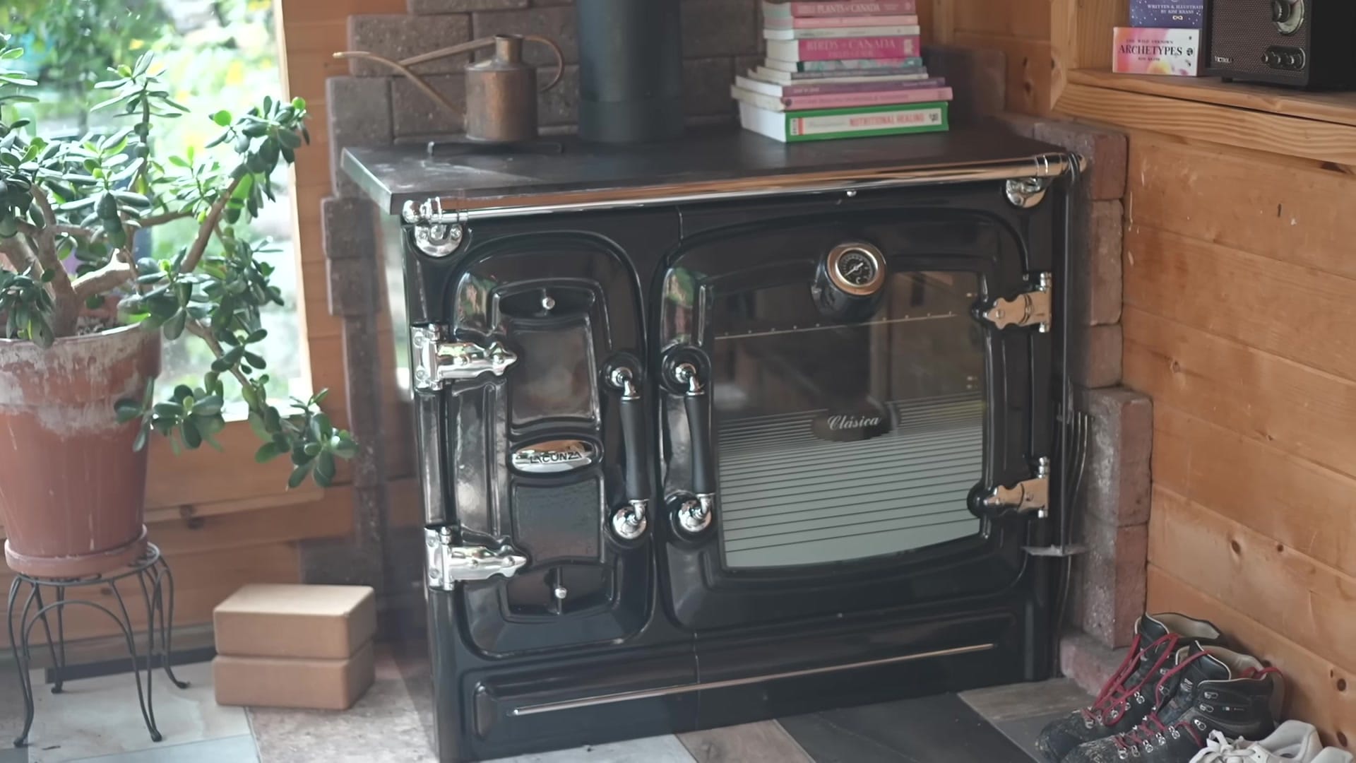 Screenshot at 00:05:41