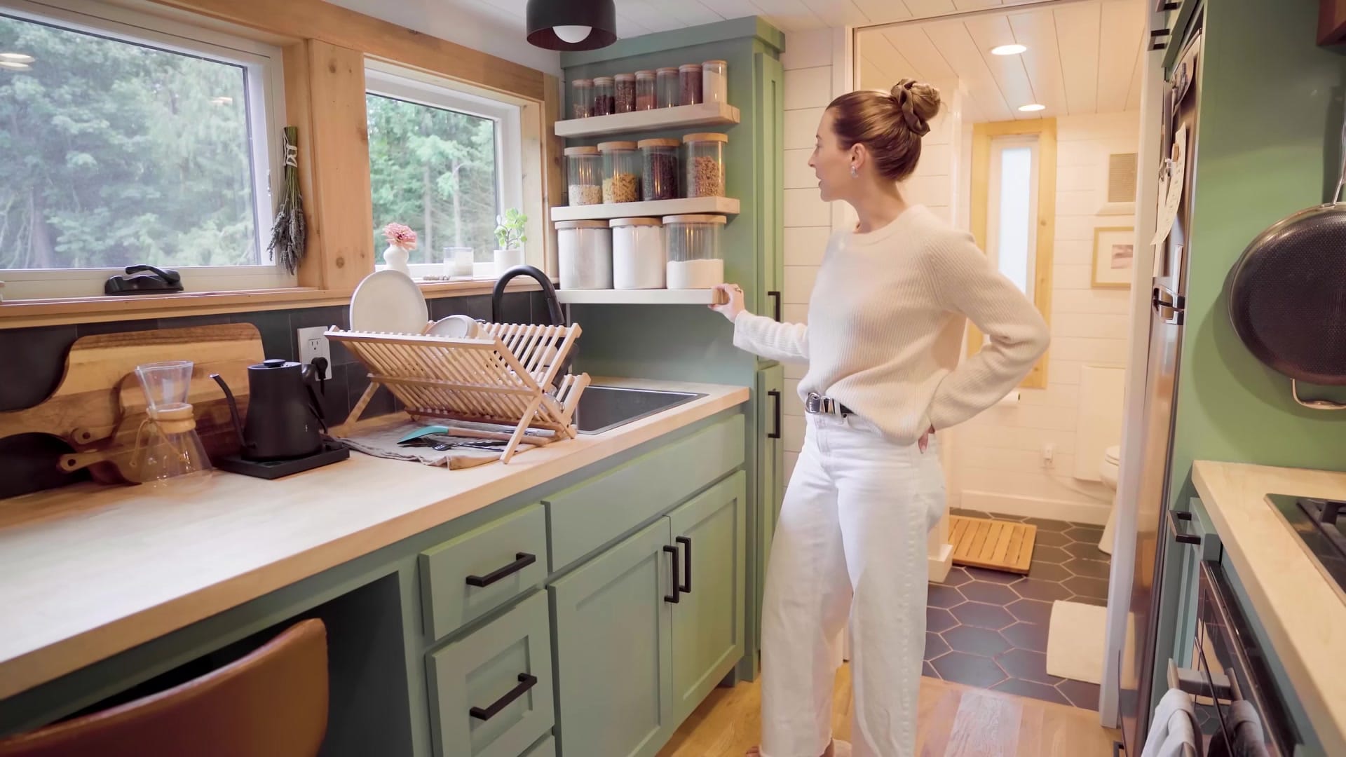 Screenshot at 00:03:47