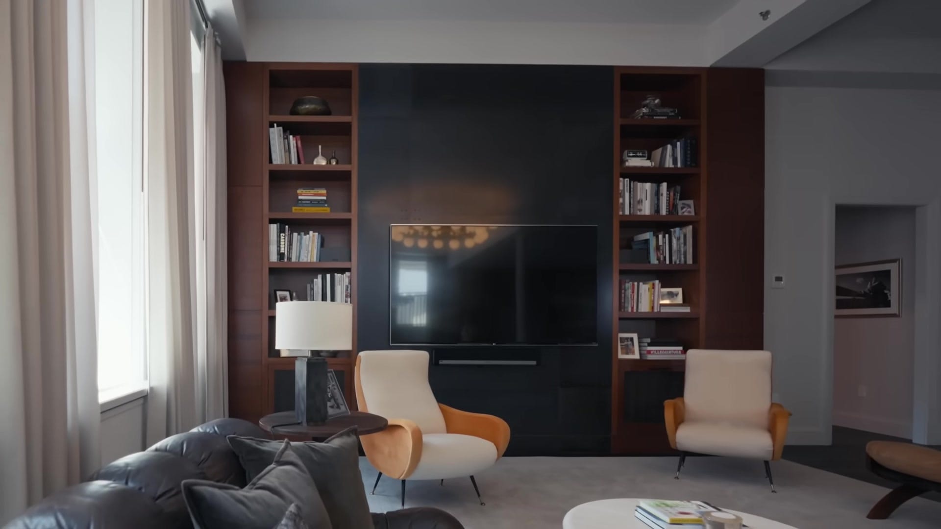 Screenshot at 00:05:35