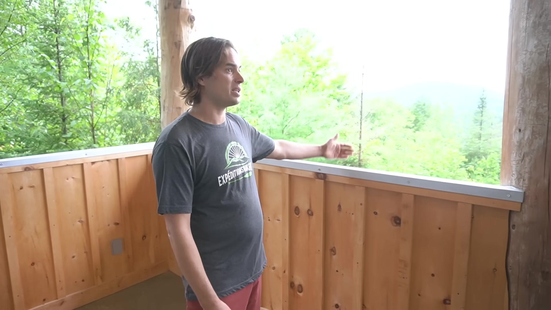 Screenshot at 00:01:57