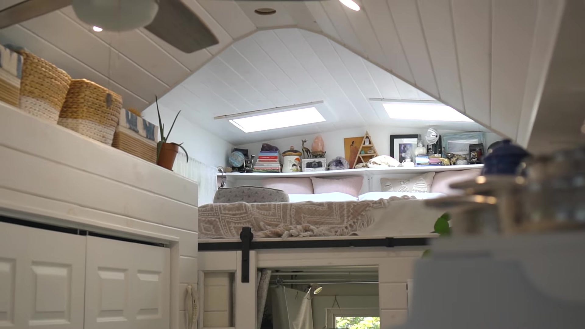 Screenshot at 00:14:09