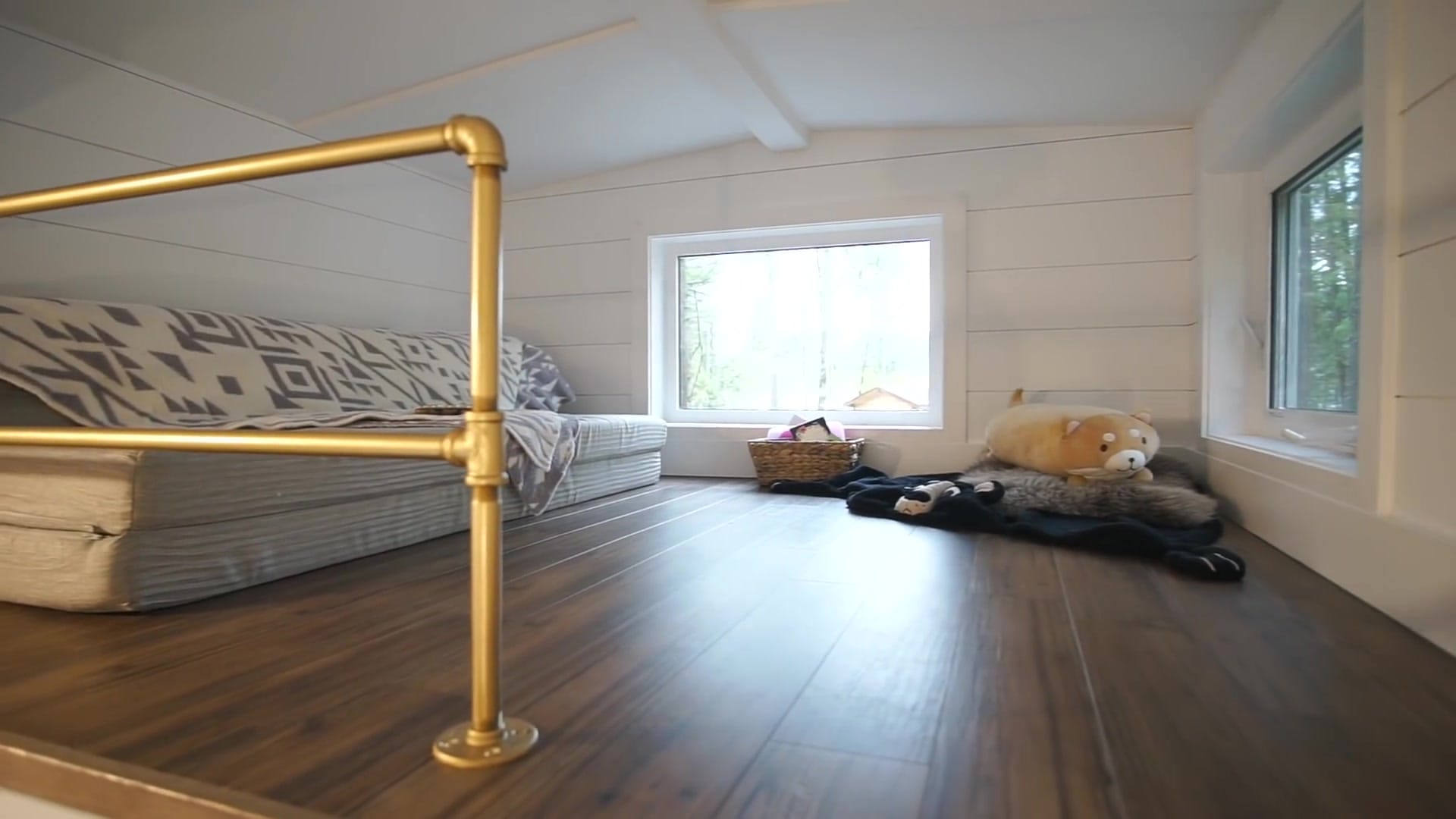 Screenshot at 00:07:50