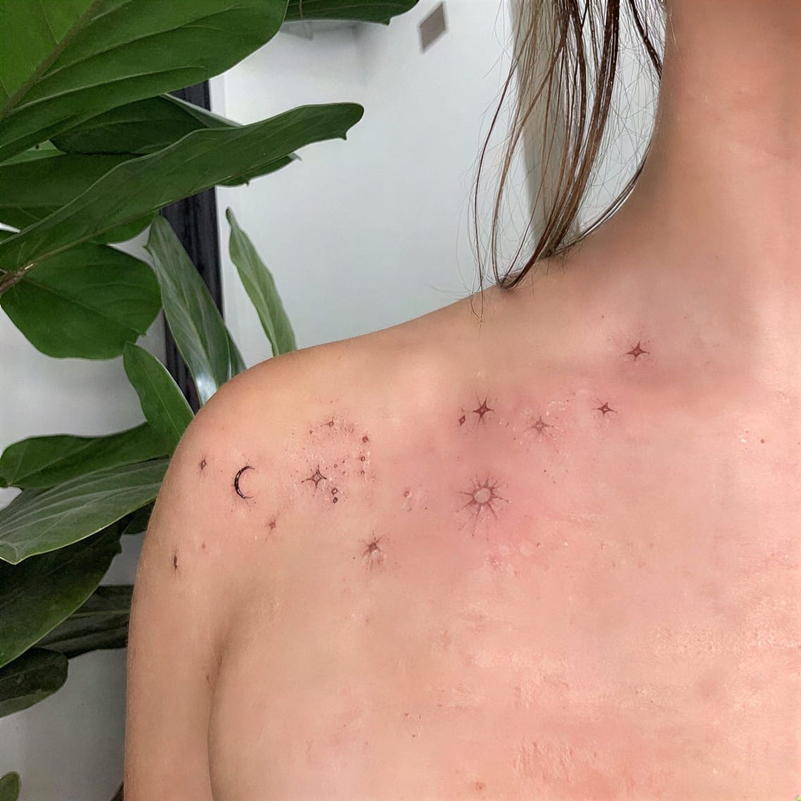 Collarbone mini constellation that flatters every neckline