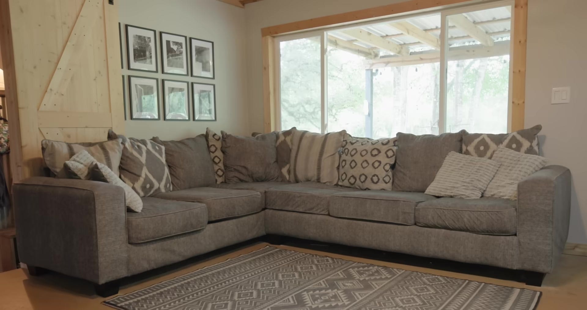 Screenshot at 00:06:15