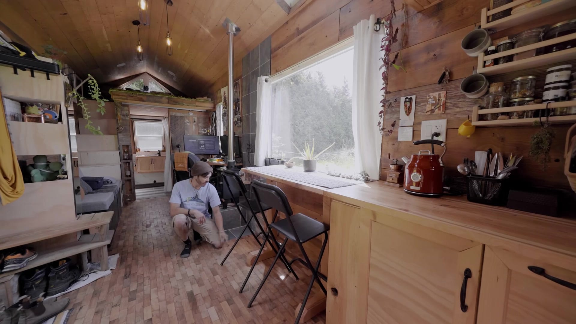 Screenshot at 00:07:17