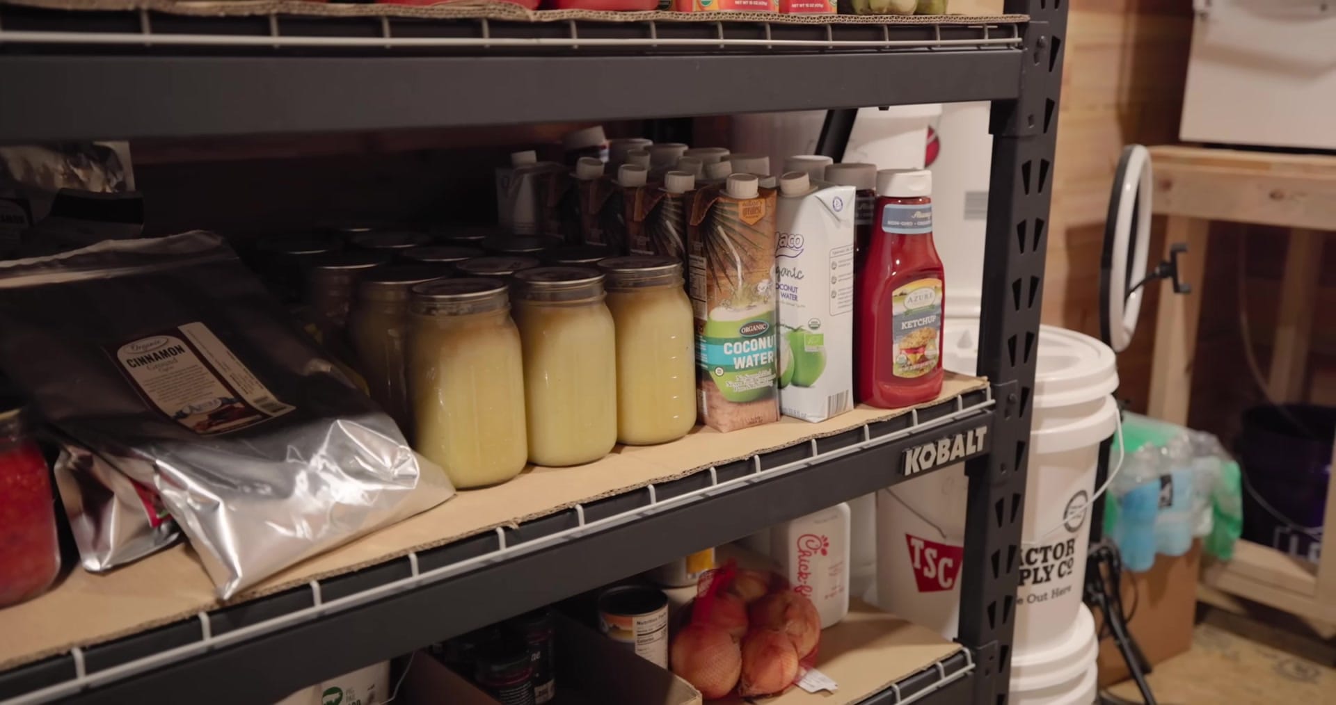 Screenshot at 00:22:40