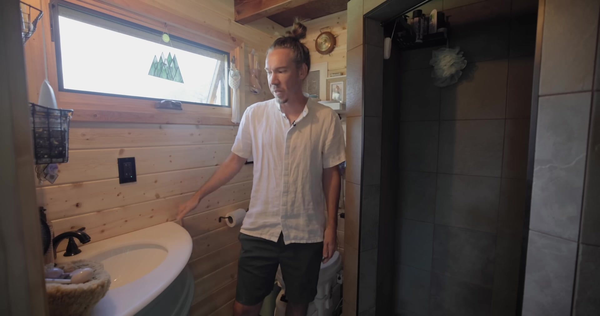 Screenshot at 00:20:45