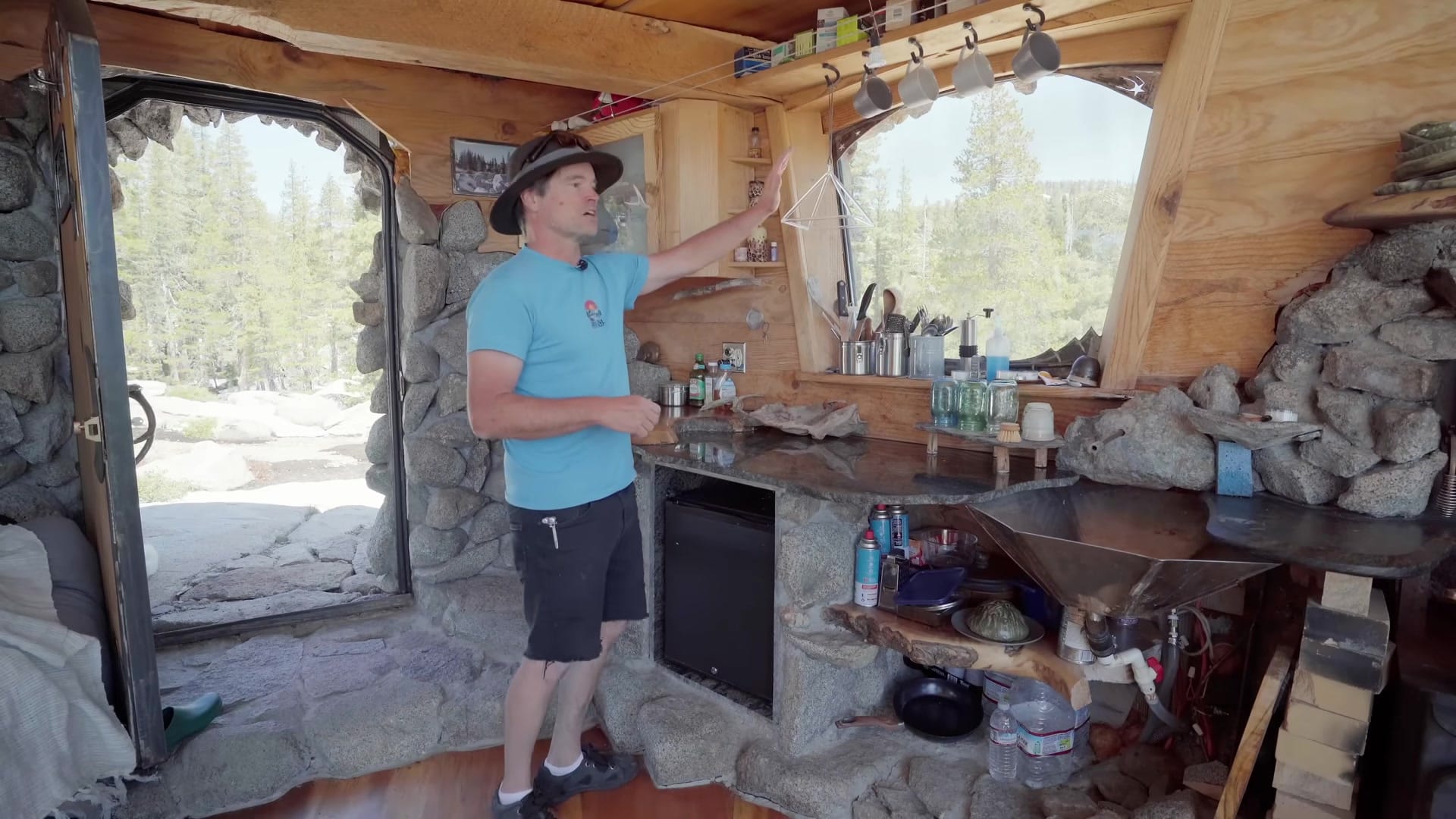 Screenshot at 00:01:40