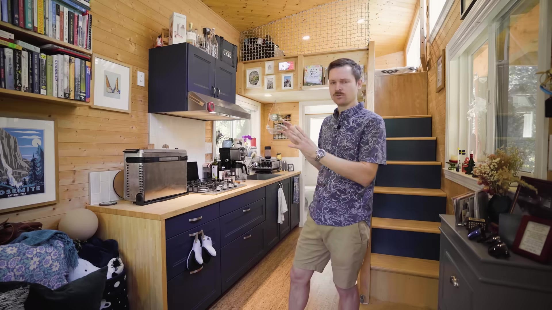 Screenshot at 00:00:54