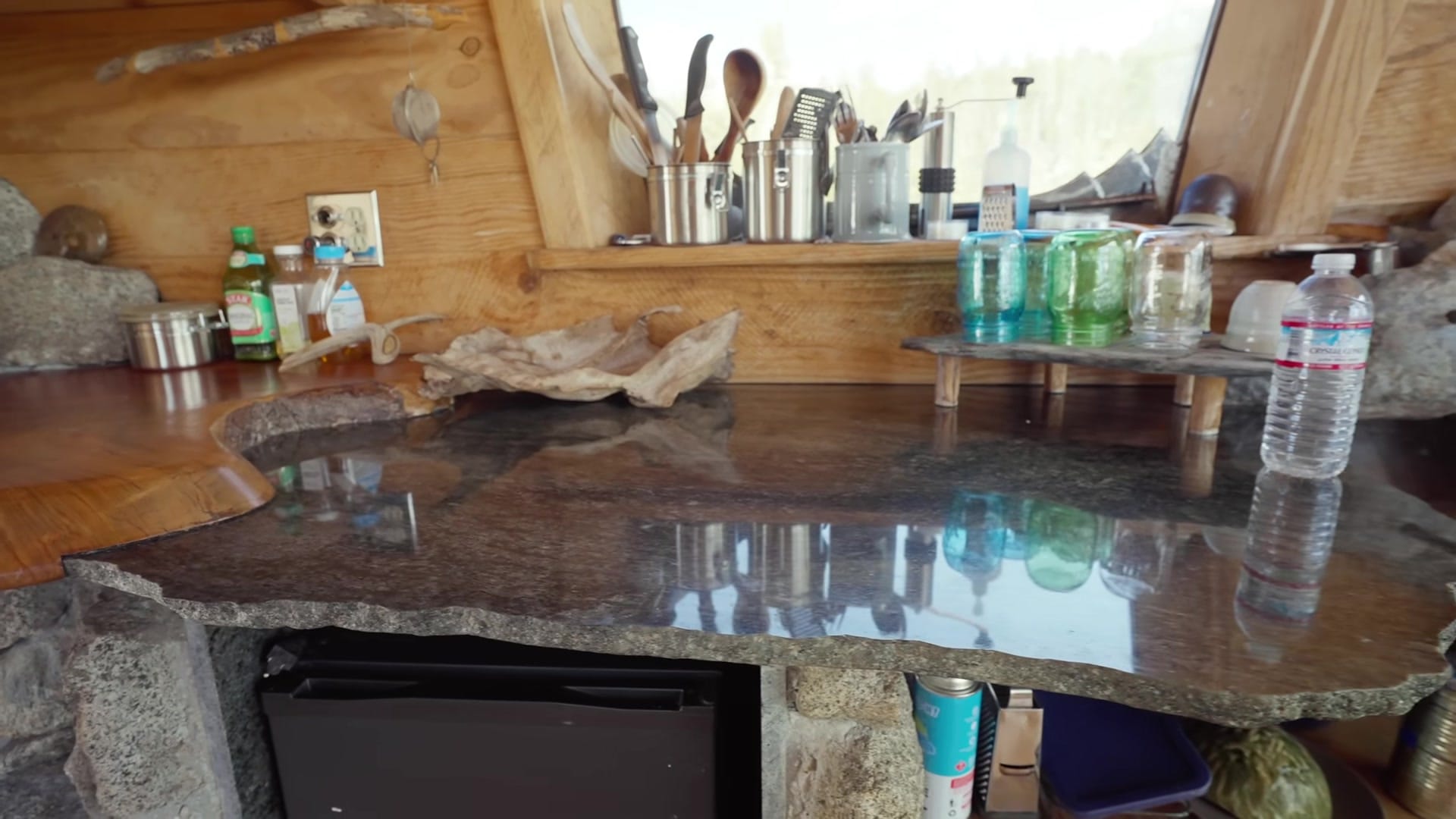 Screenshot at 00:01:28