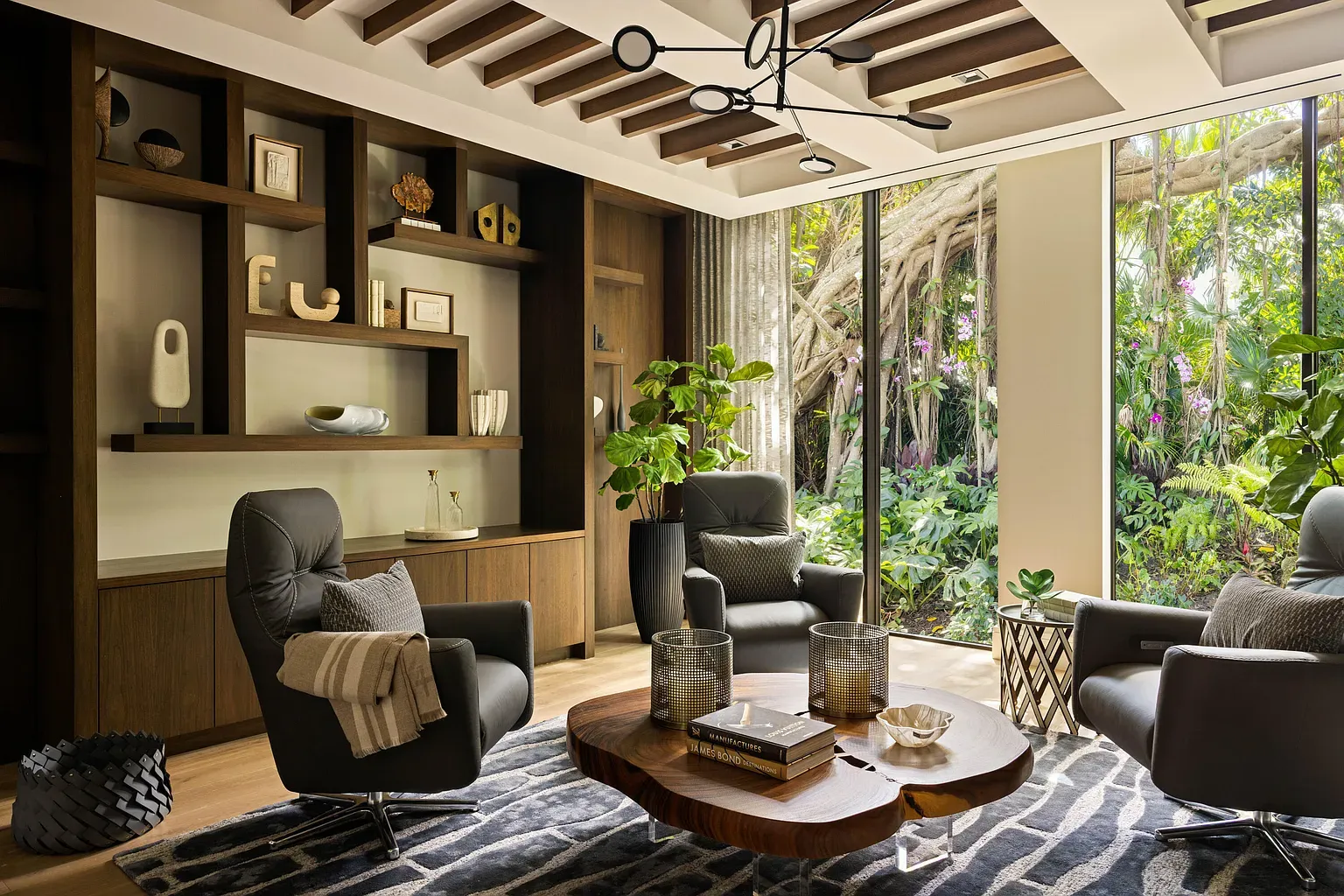 Here's the sitting nook—live-edge table and leather chairs. Feels grounded, a little lodgey.