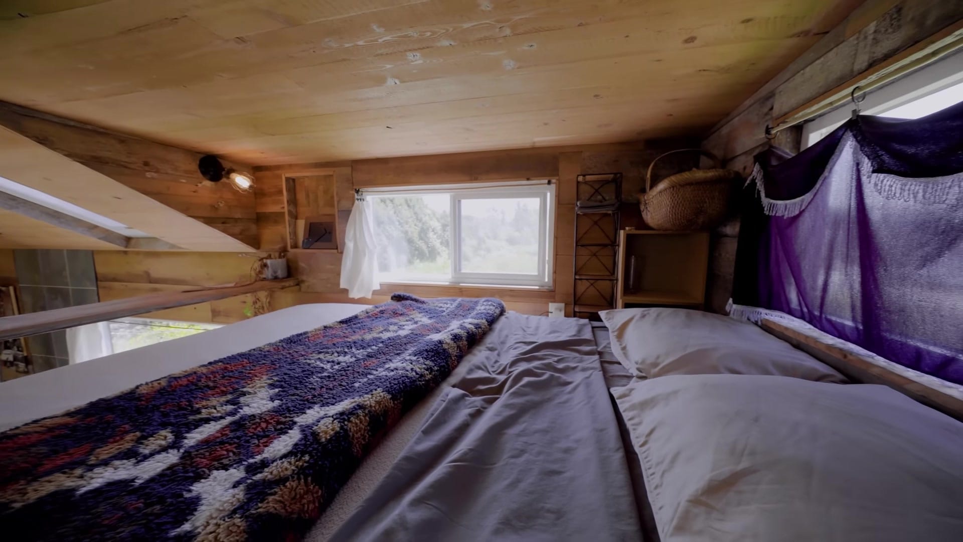 Screenshot at 00:17:20