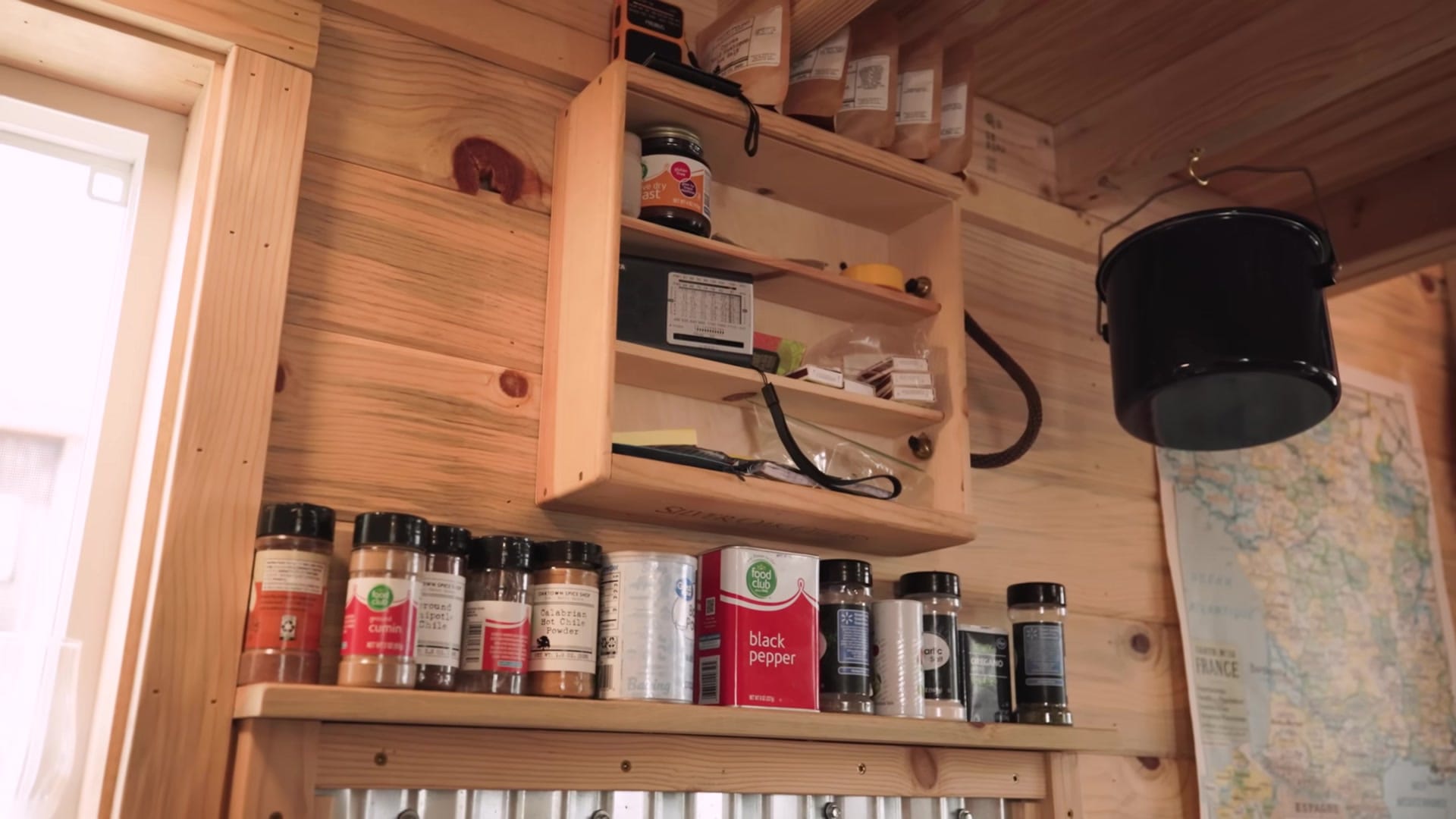 Screenshot at 00:01:42