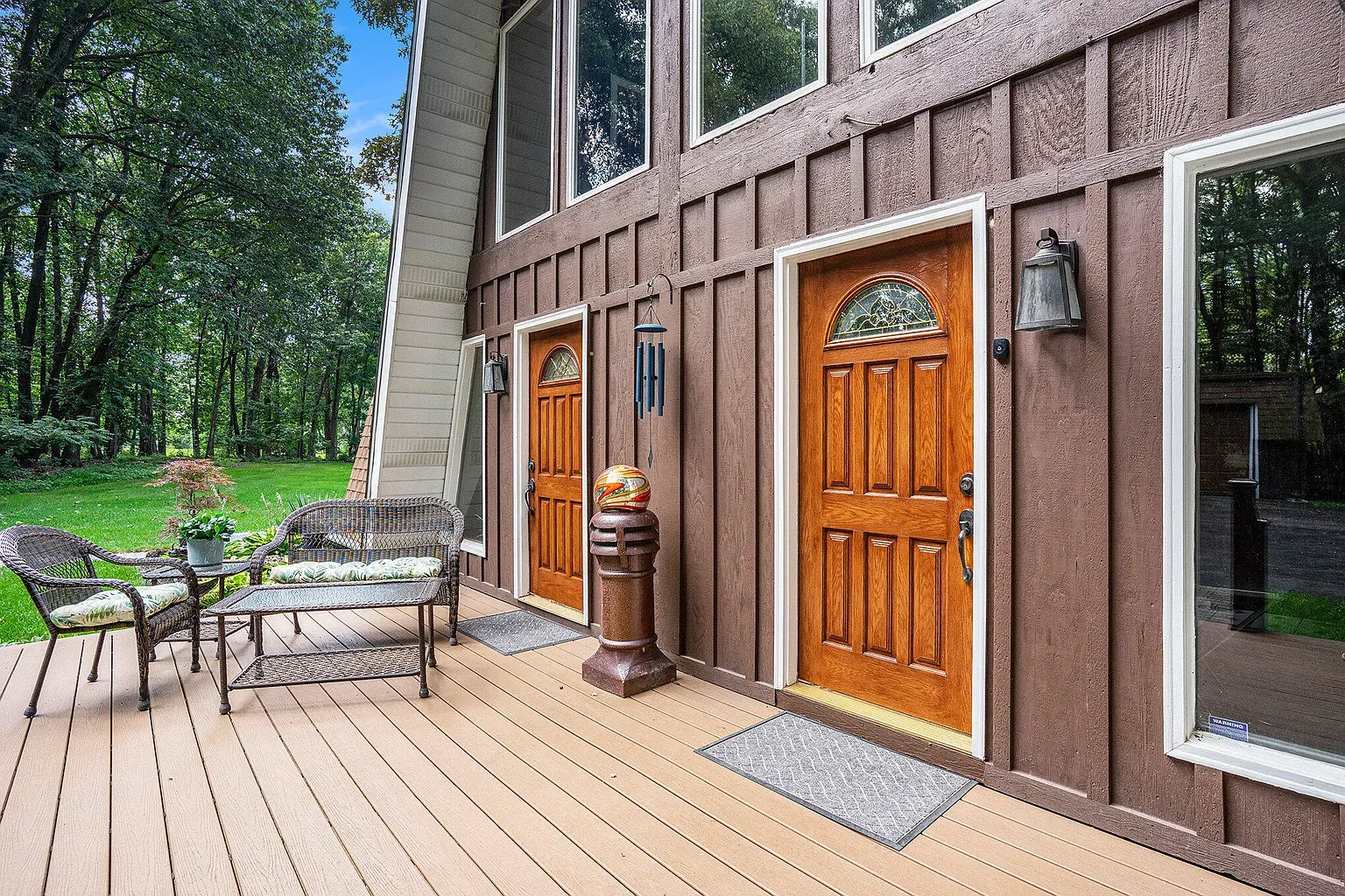 Double arched doors are doing the most. Kinda obsessed.