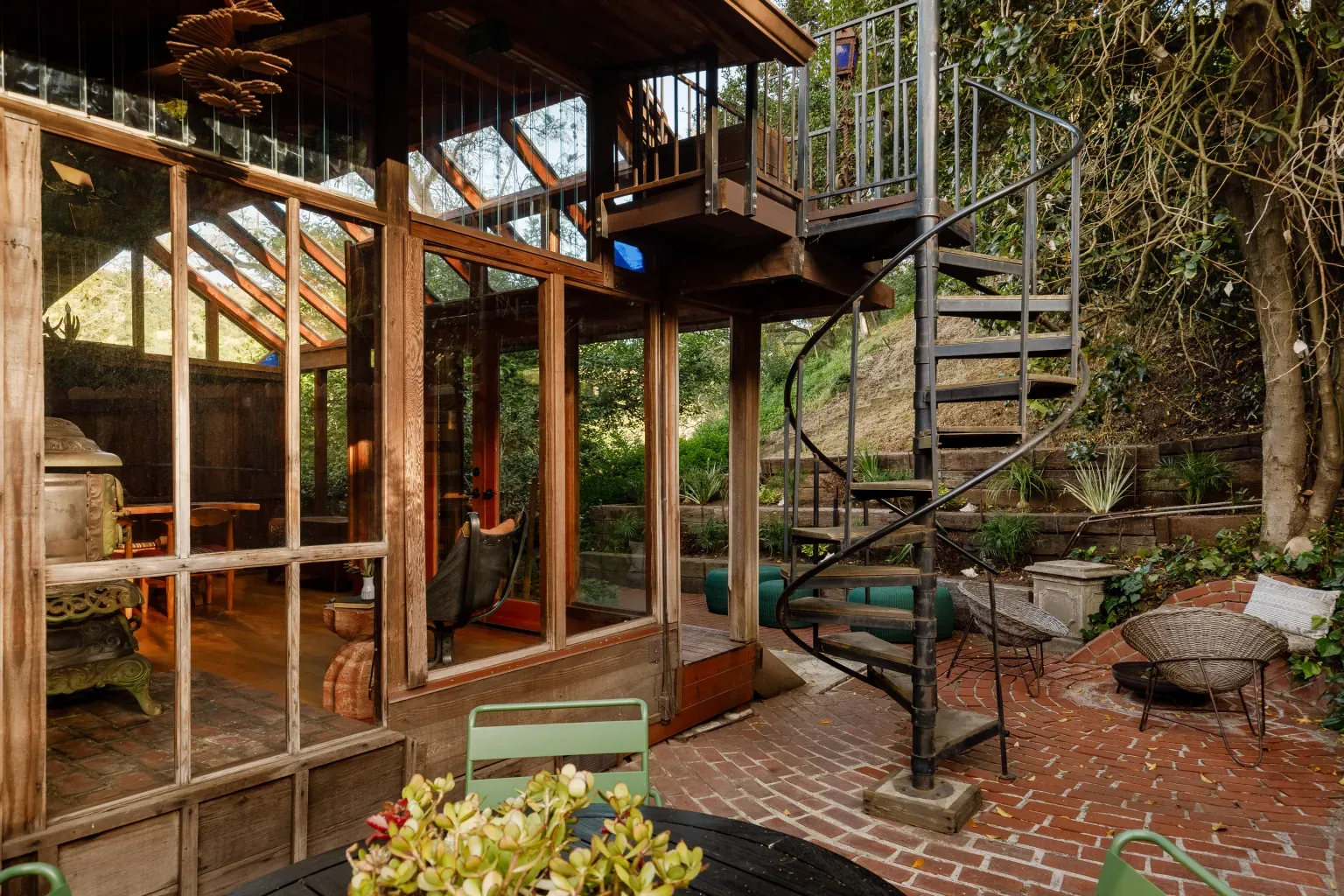 If you views, this room is 90% window and wood.