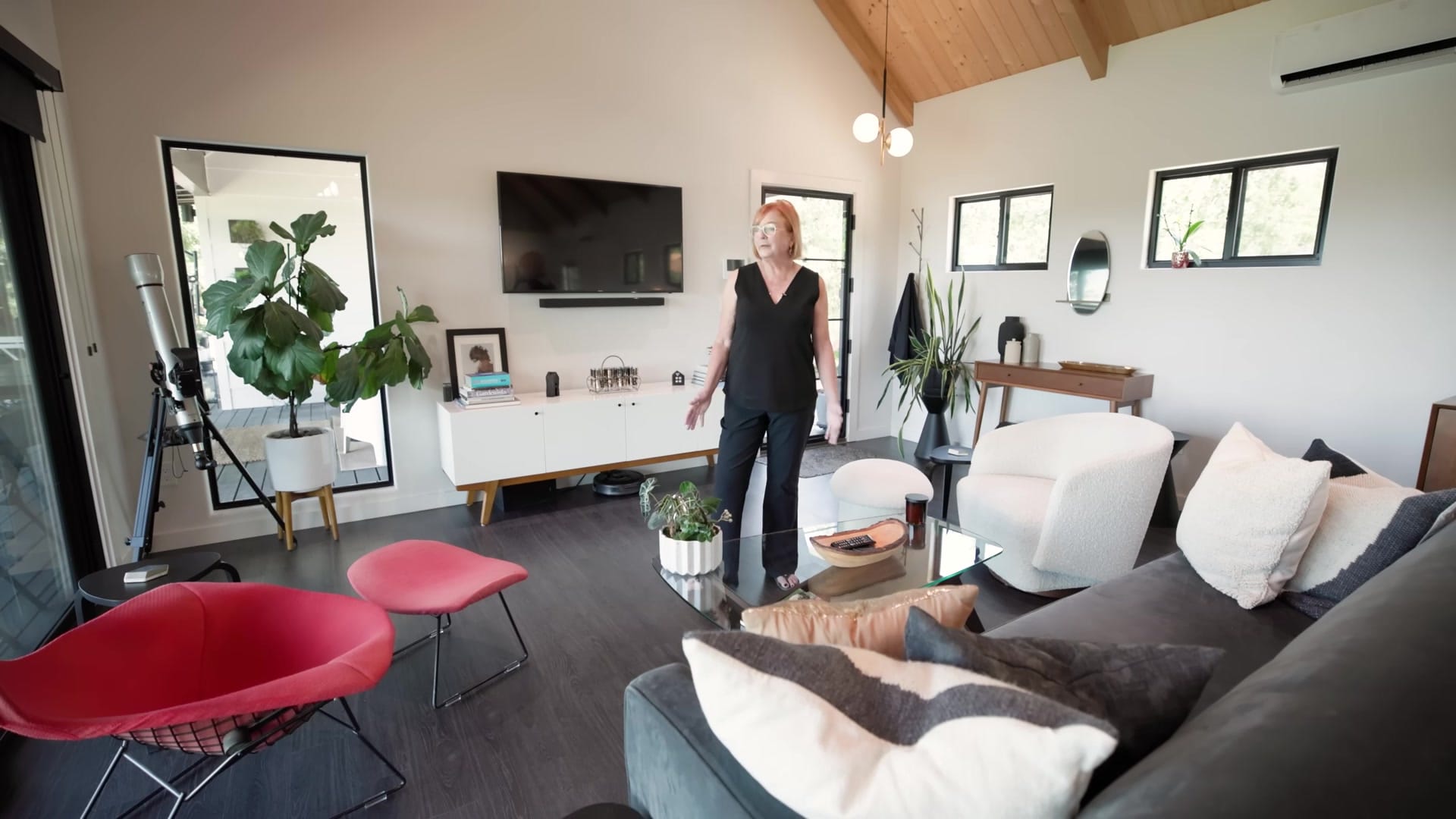 Screenshot at 00:05:33