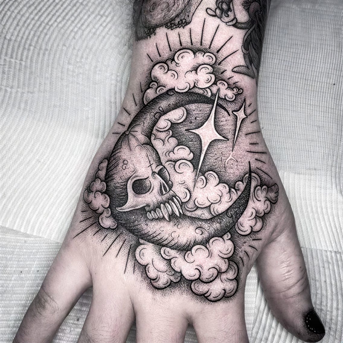 Crescent Moon for Dreamy Energy