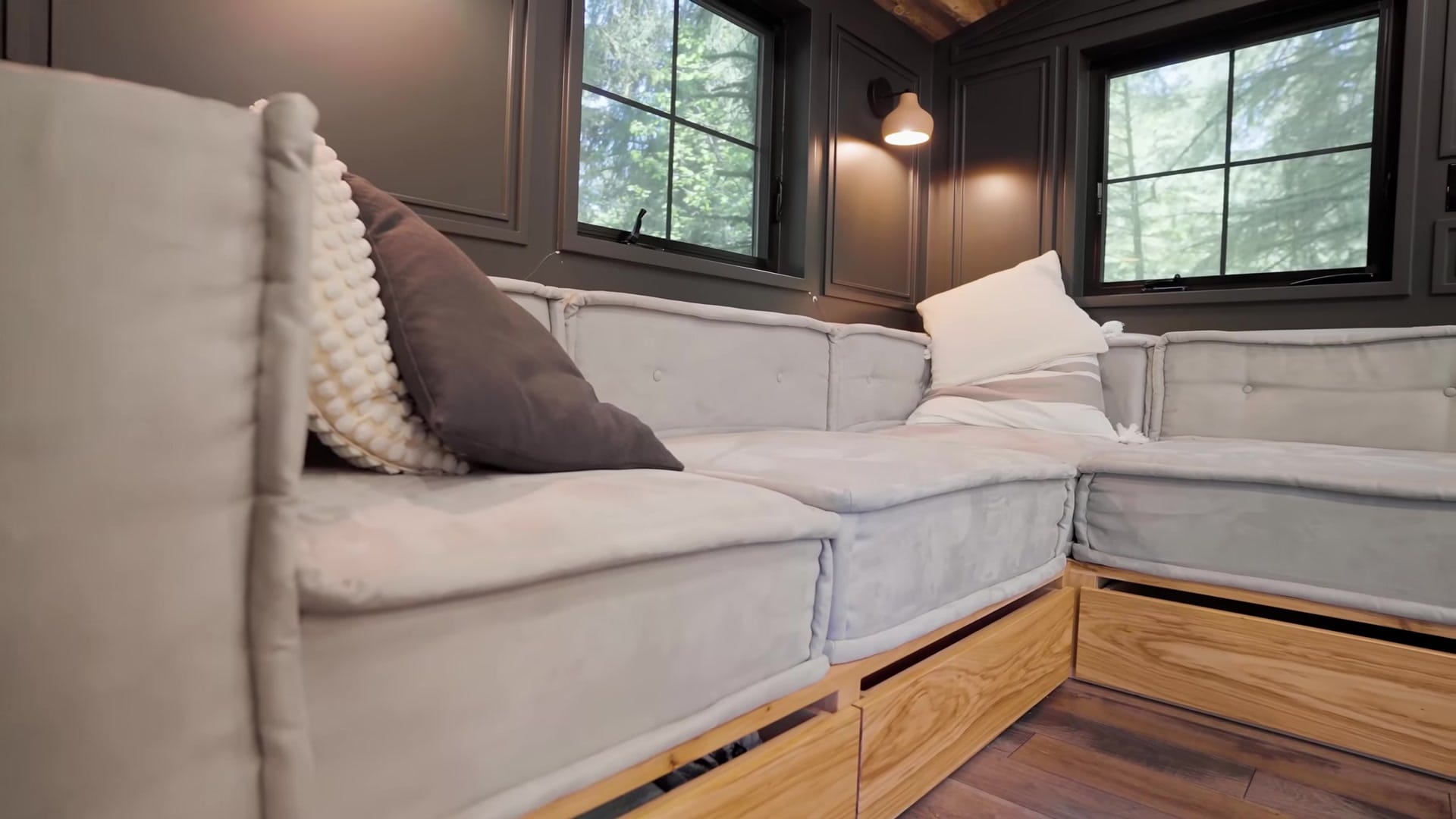 Screenshot at 00:04:24