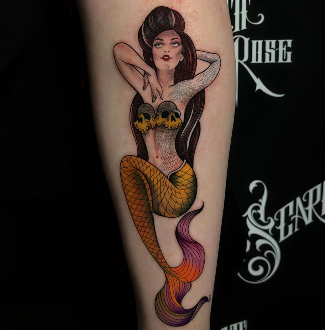 Scarlet Rose on Shoulder