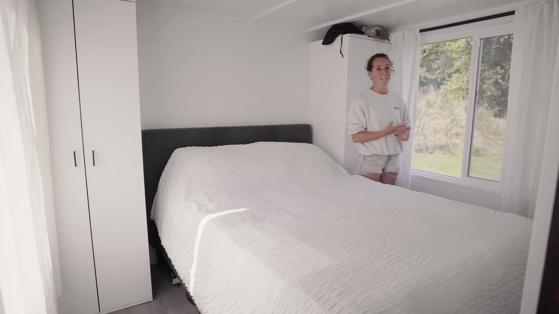 Screenshot at 00:14:11