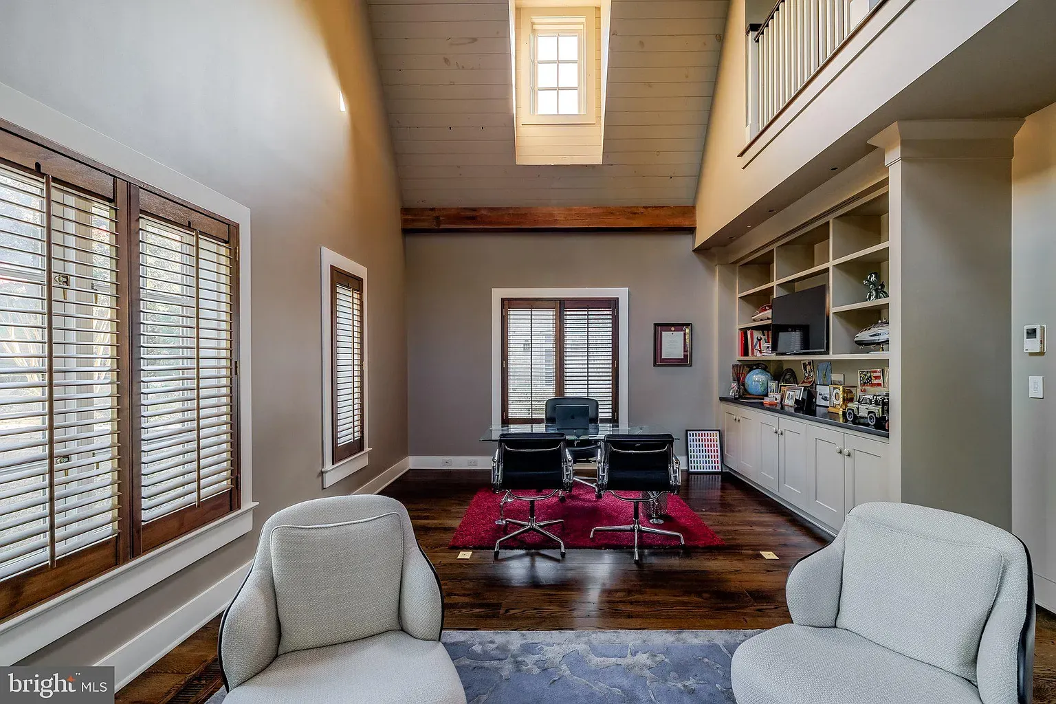 Cathedral ceiling with beefy beams. Light just pours in.