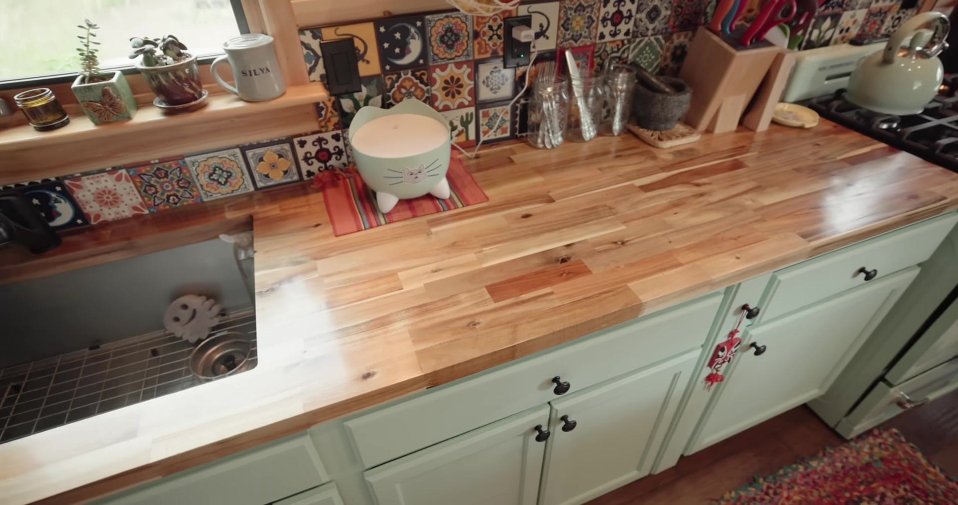 Screenshot at 00:01:52