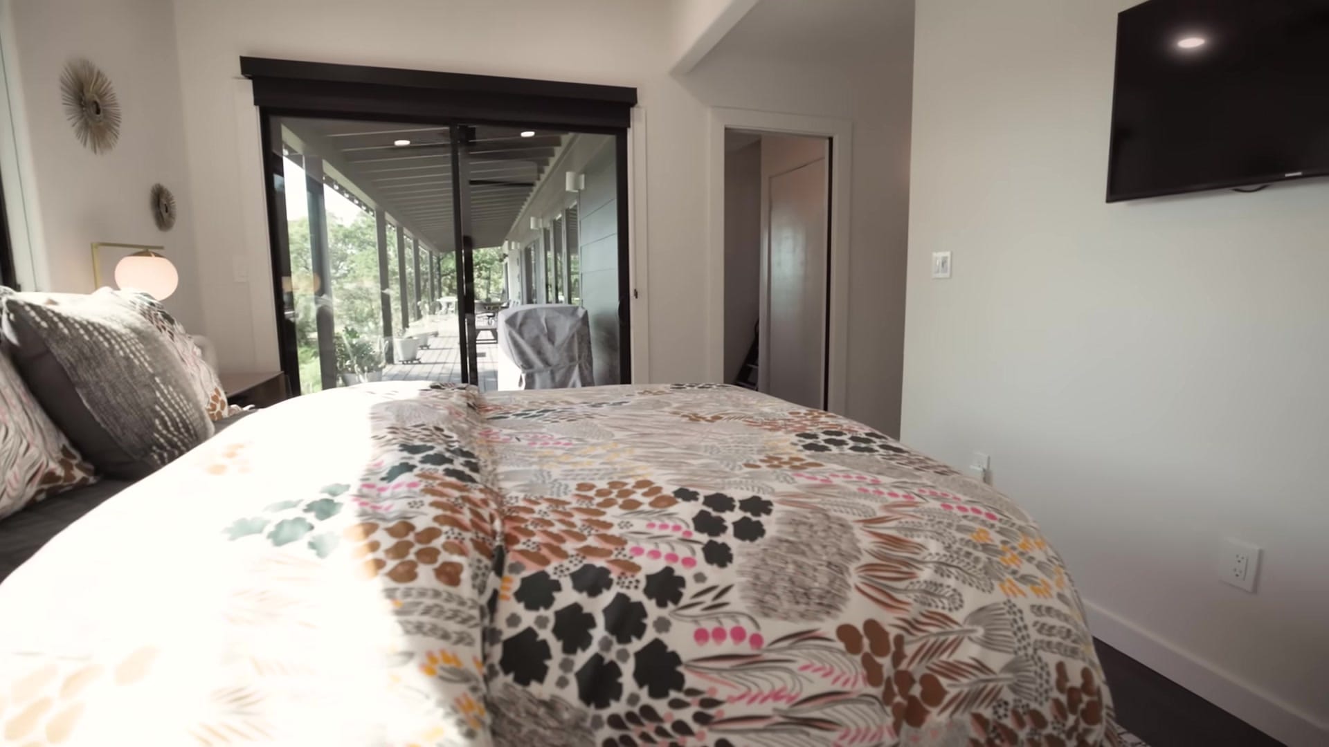 Screenshot at 00:07:20