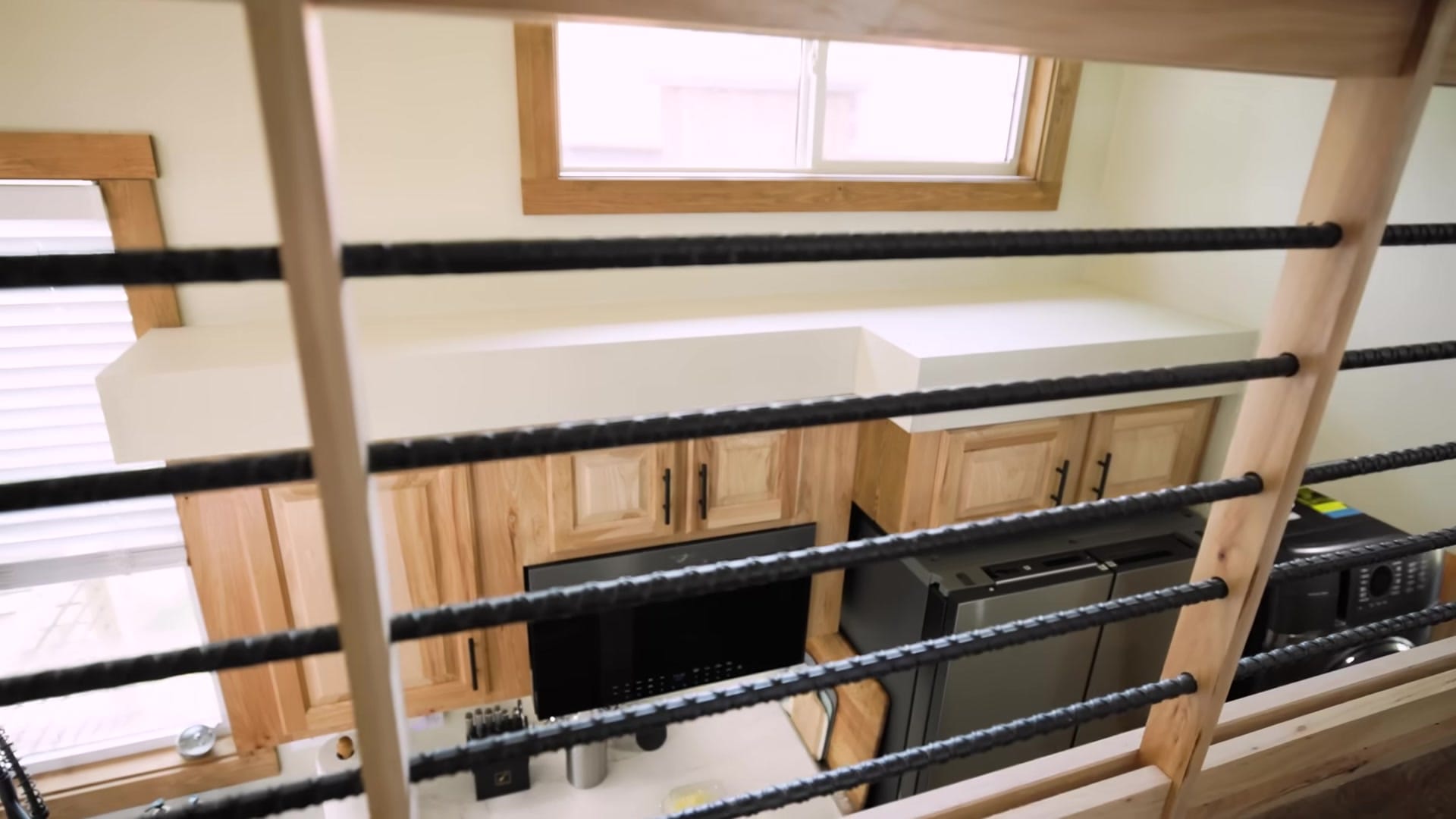 Screenshot at 00:11:27