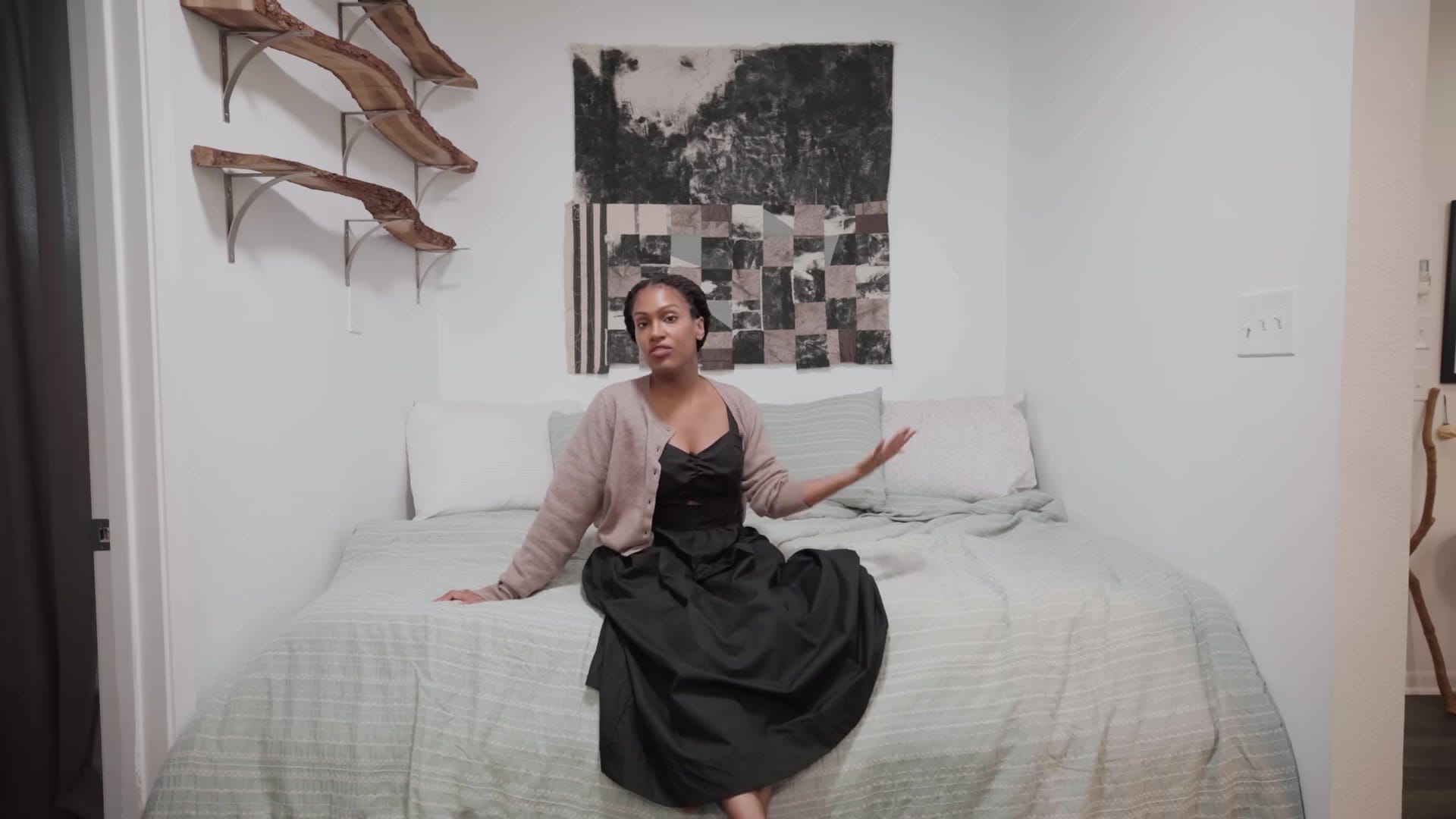 Screenshot at 00:13:48