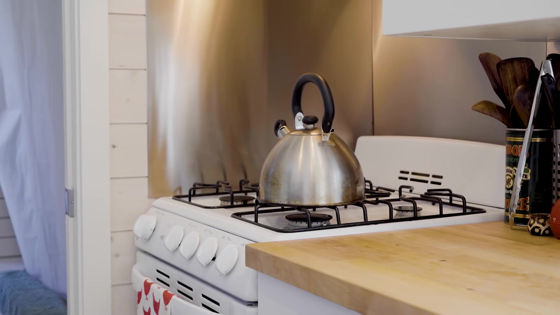 Screenshot at 00:01:44