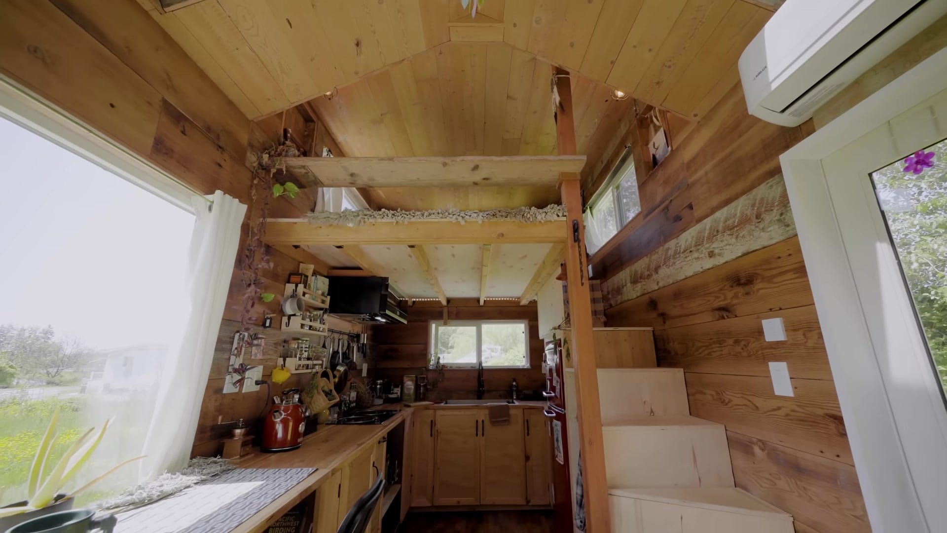 Screenshot at 00:00:23