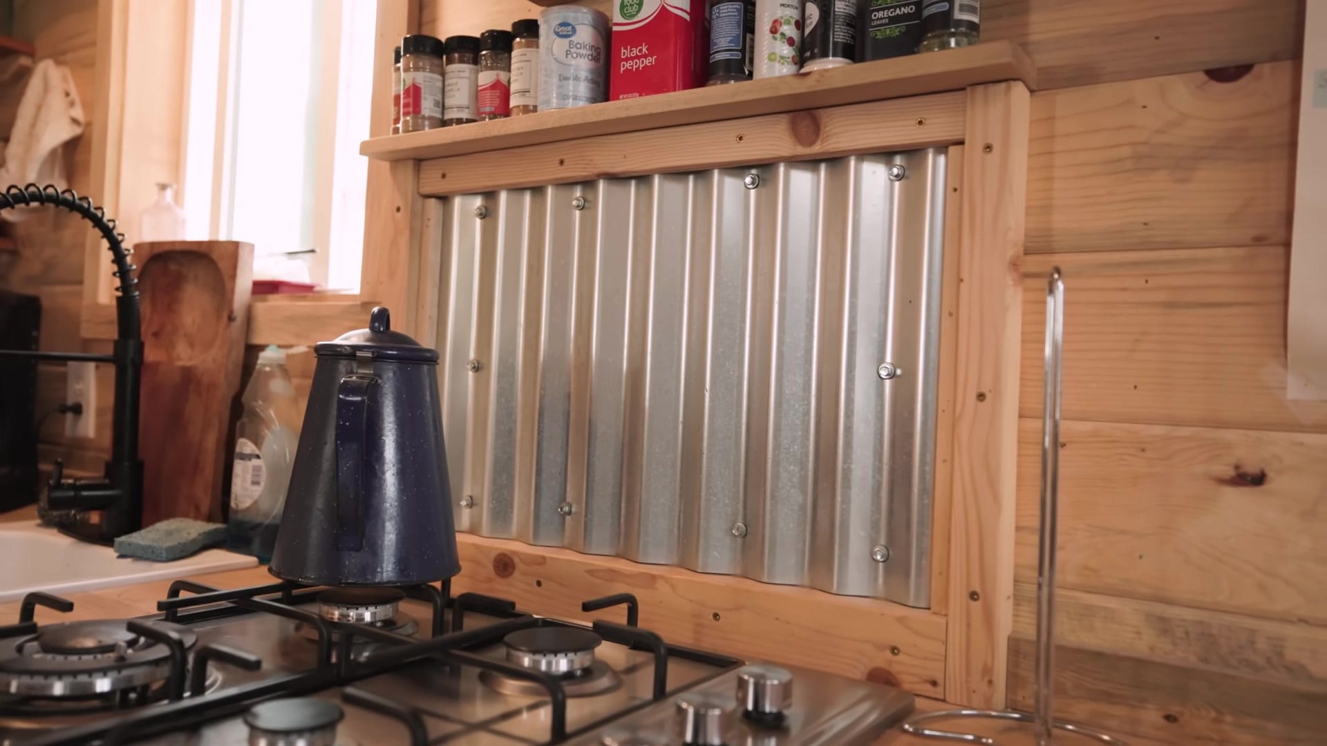 Screenshot at 00:01:19