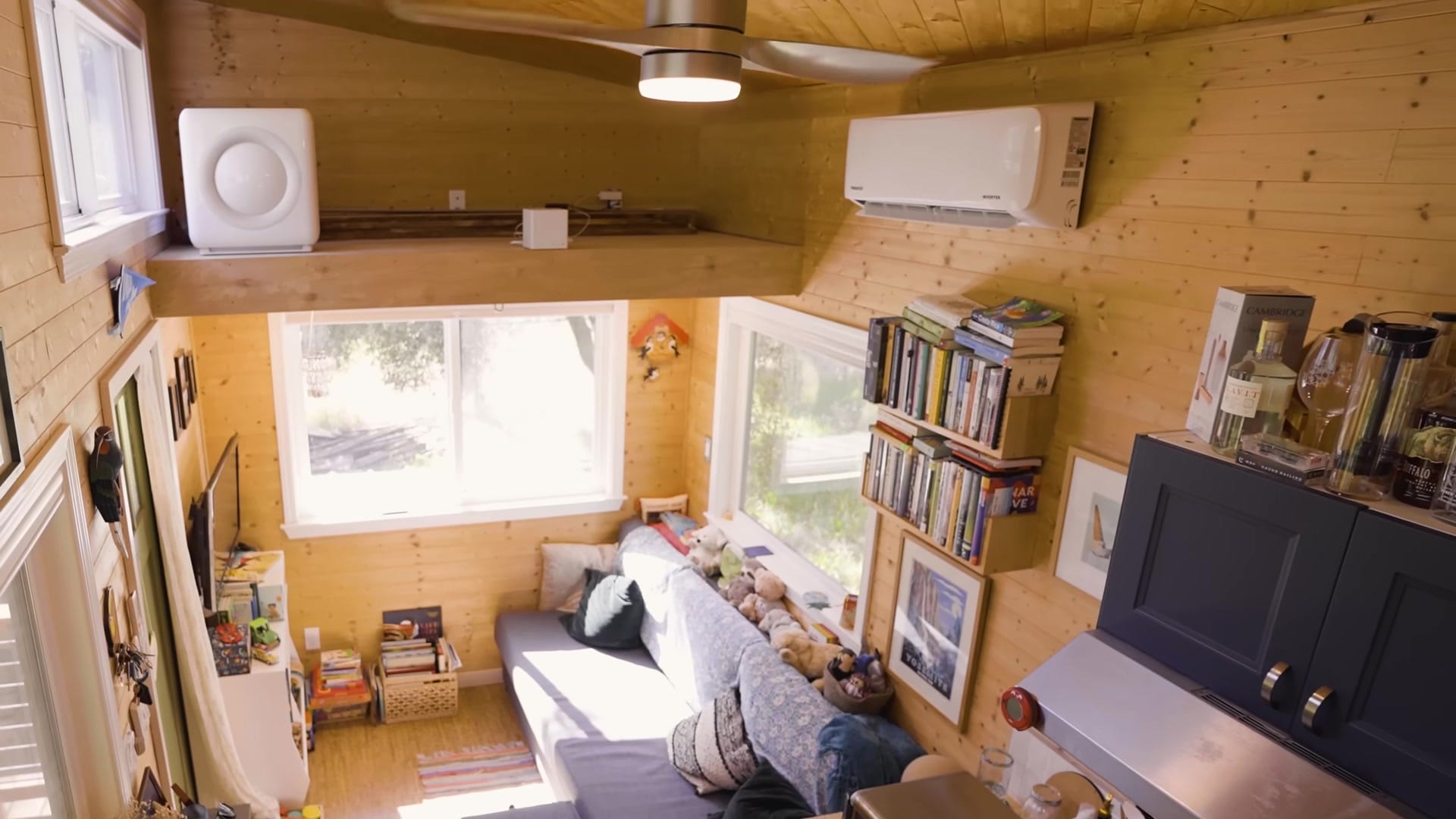 Screenshot at 00:17:59