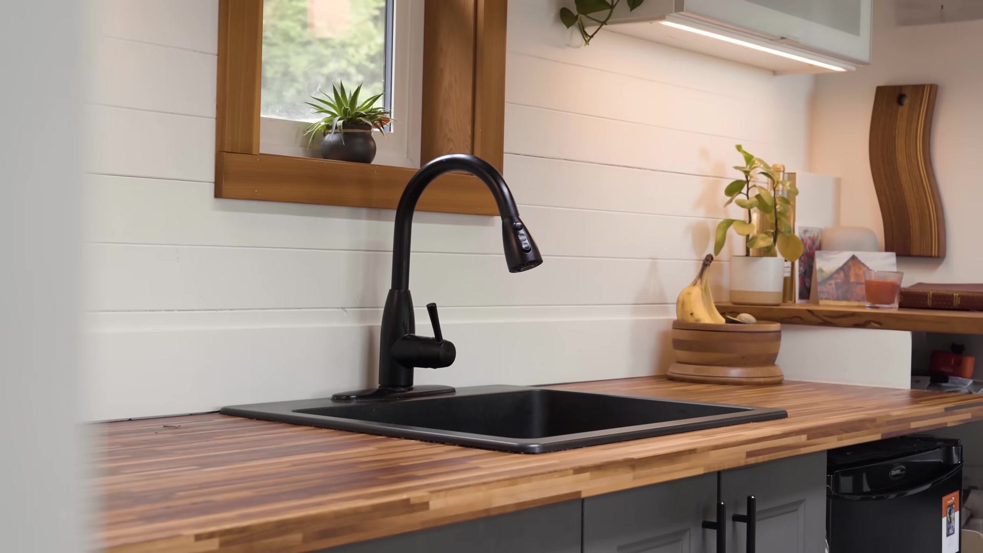 Screenshot at 00:00:54