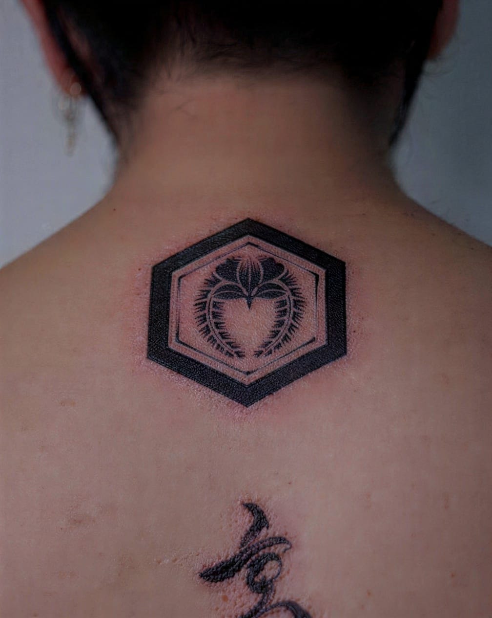 Minimalist Japanese Crest