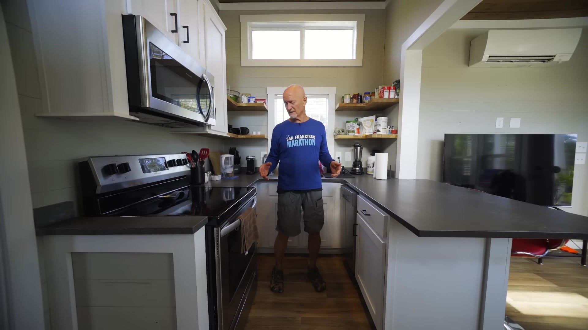 Screenshot at 00:04:05