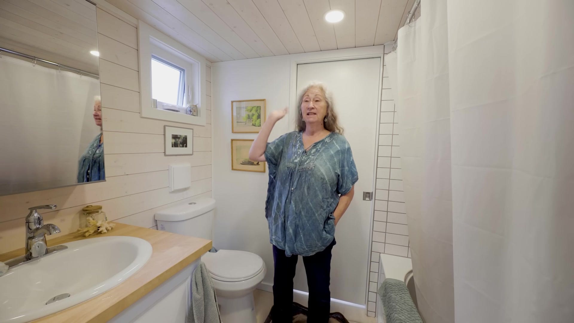 Screenshot at 00:13:43