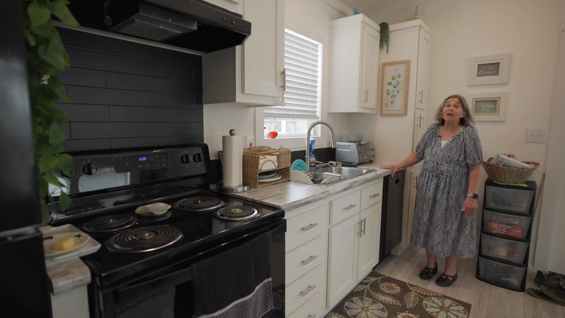 Screenshot at 00:02:42