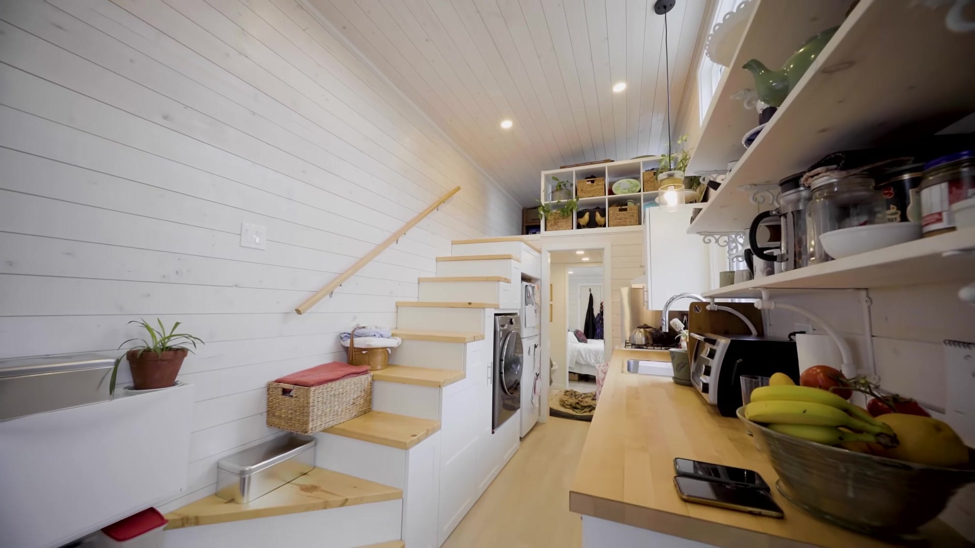 Screenshot at 00:00:14