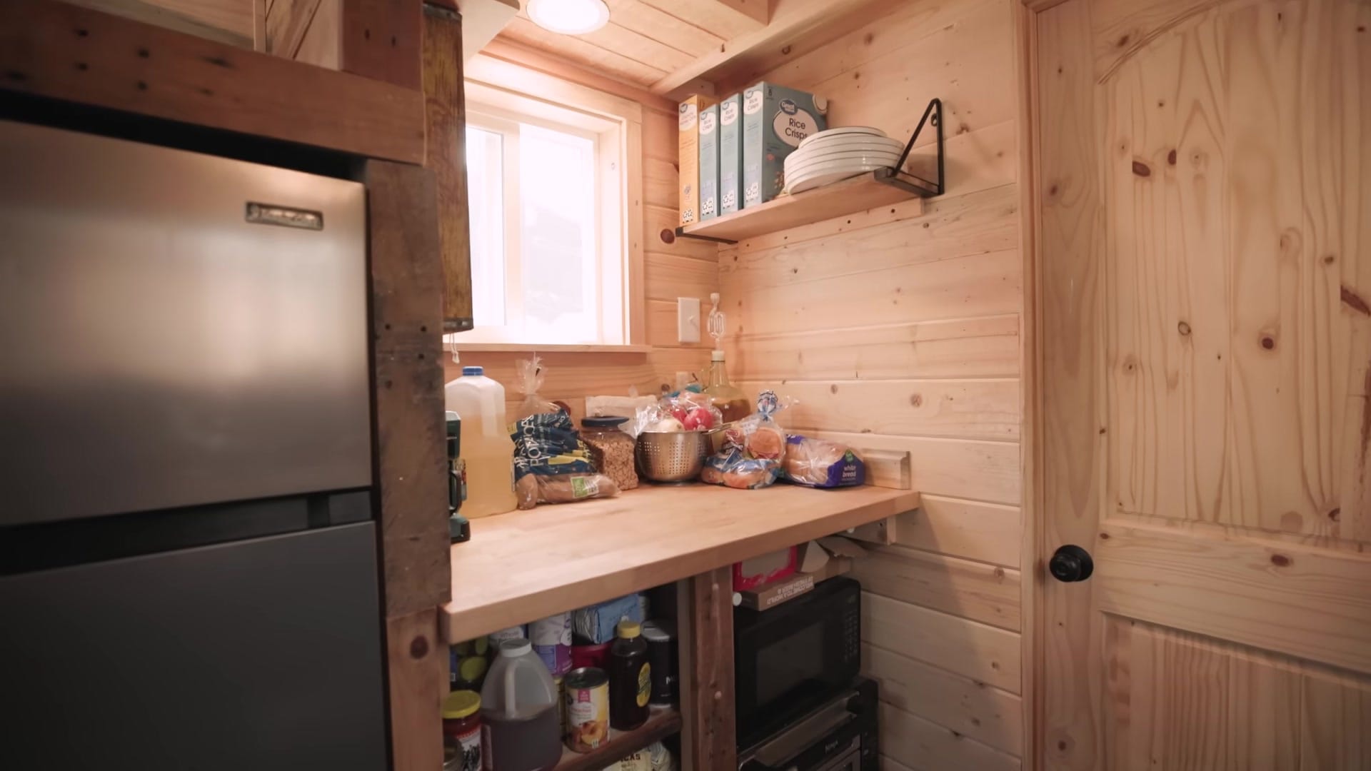 Screenshot at 00:01:34