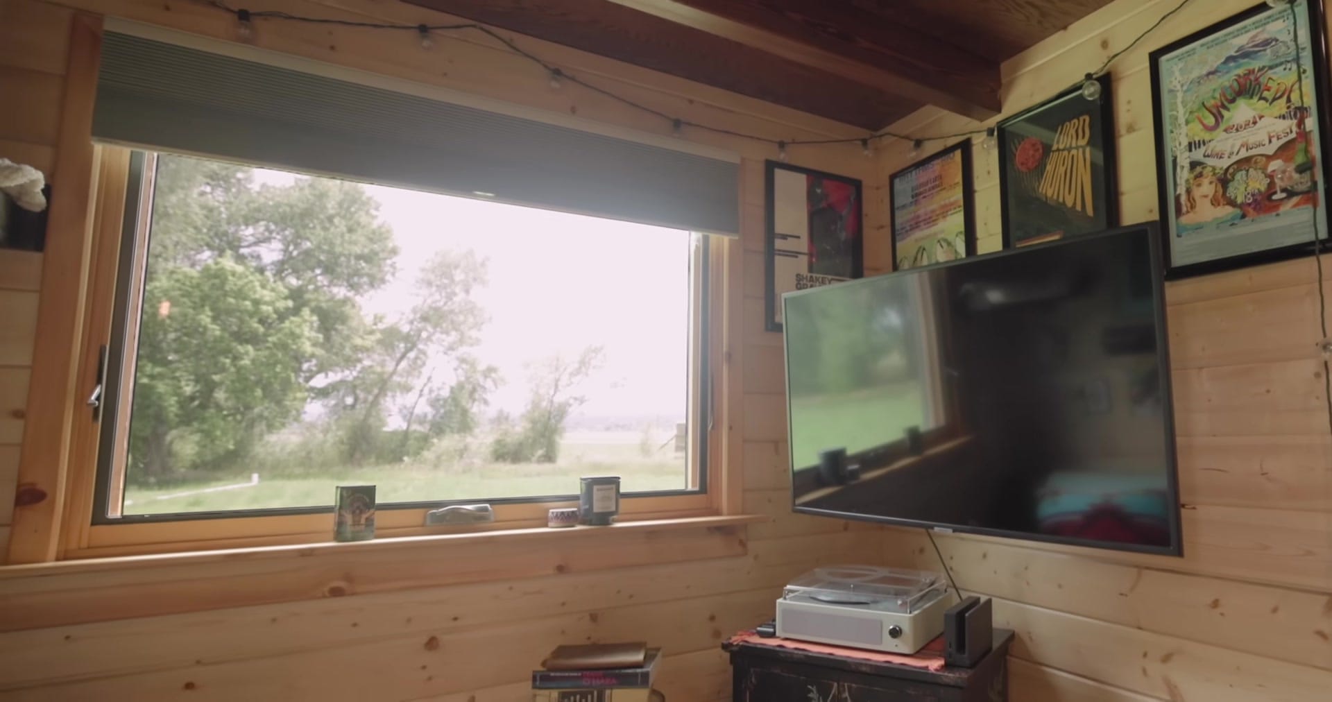 Screenshot at 00:11:09