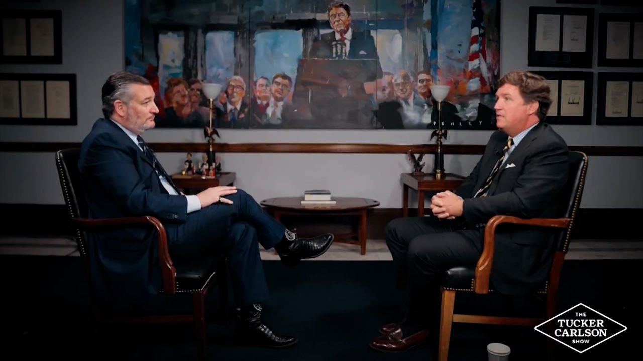 How the Iran war debate is playing out in the 'MAGAverse'