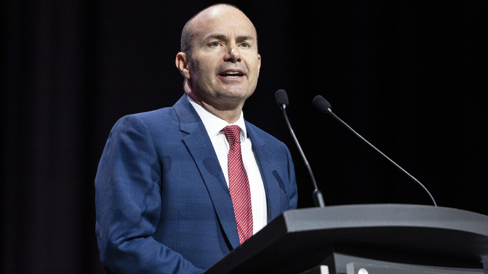 Report on Mike Lee's public land sale efforts